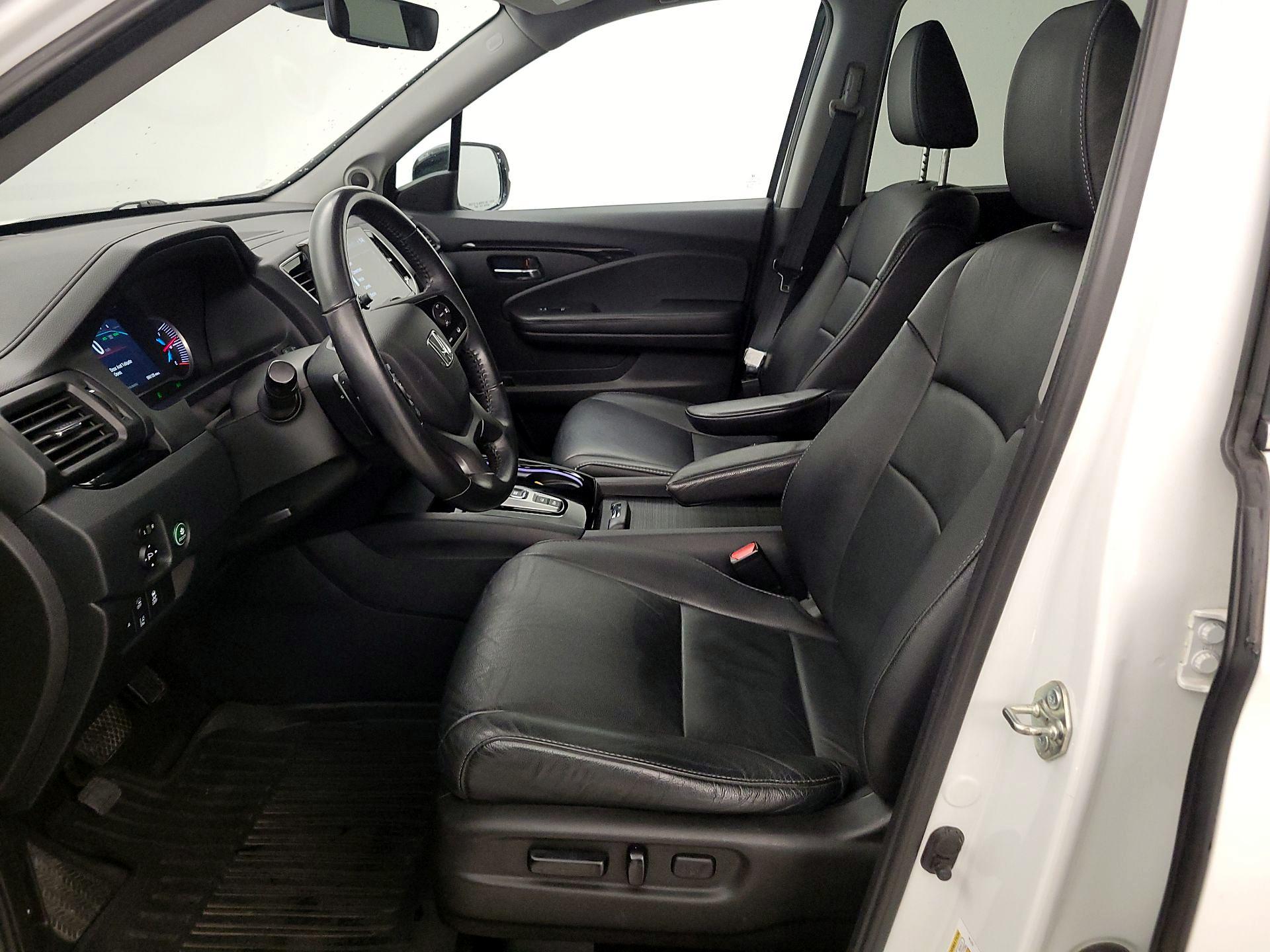 Thumbnail: 2020 Honda Pilot - 11