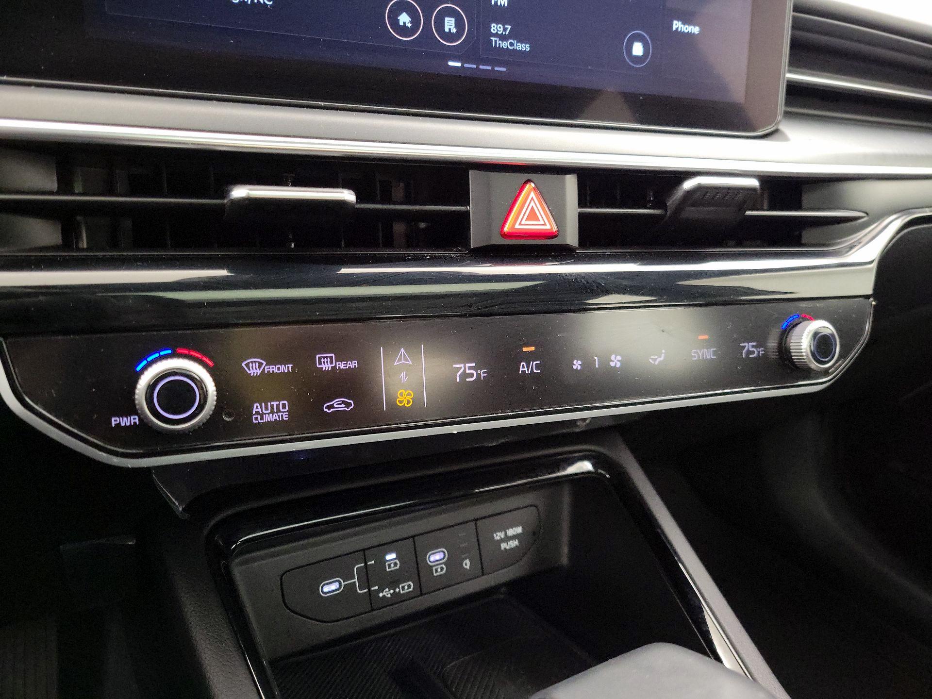 Thumbnail: 2025 Kia K5 - 16