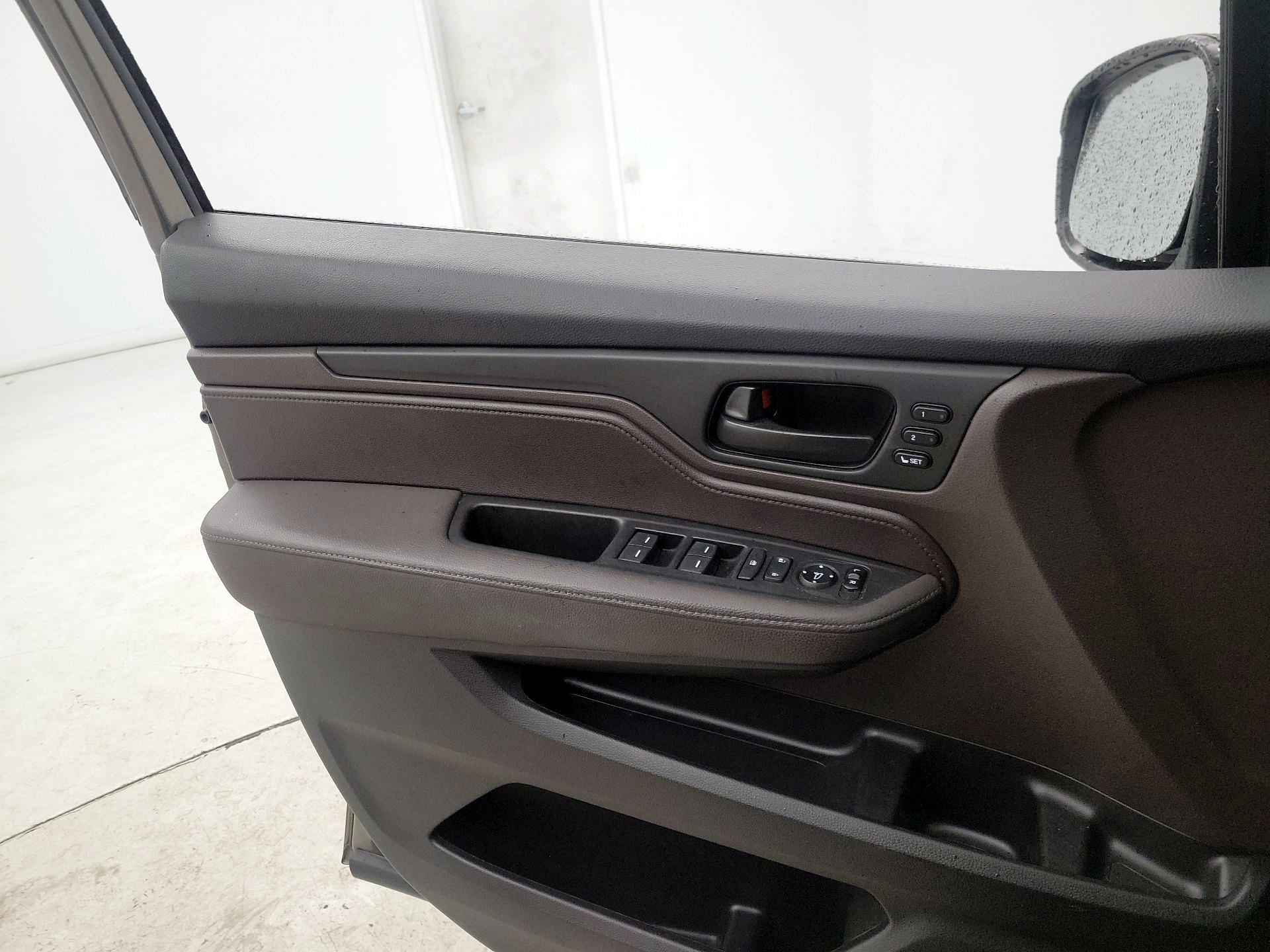 Thumbnail: 2020 Honda Odyssey - 12