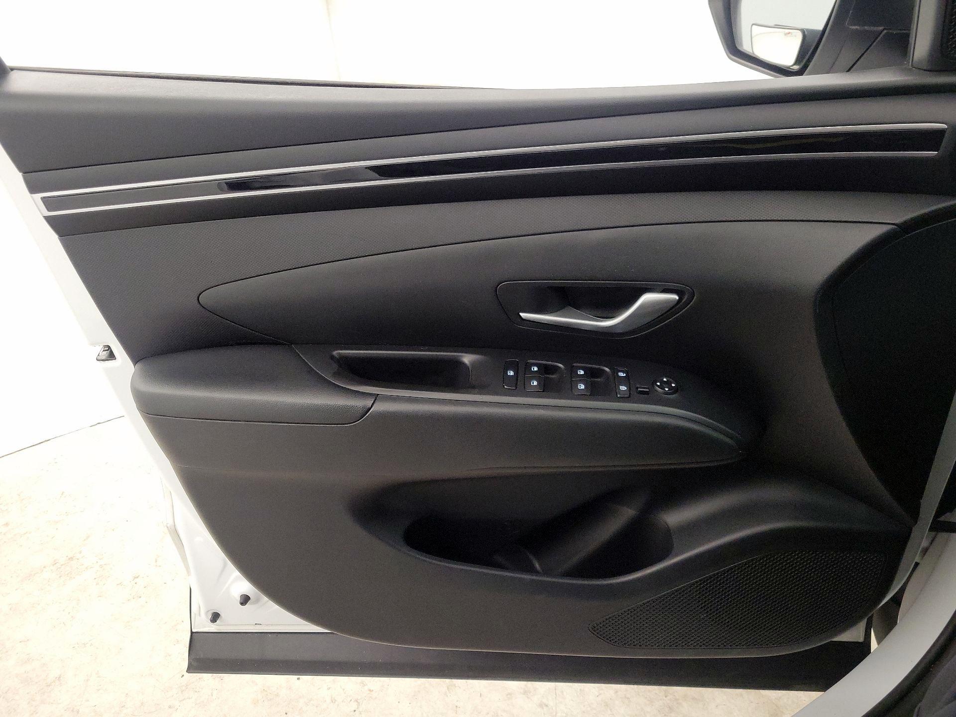 Thumbnail: 2022 Hyundai Santa Cruz - 12