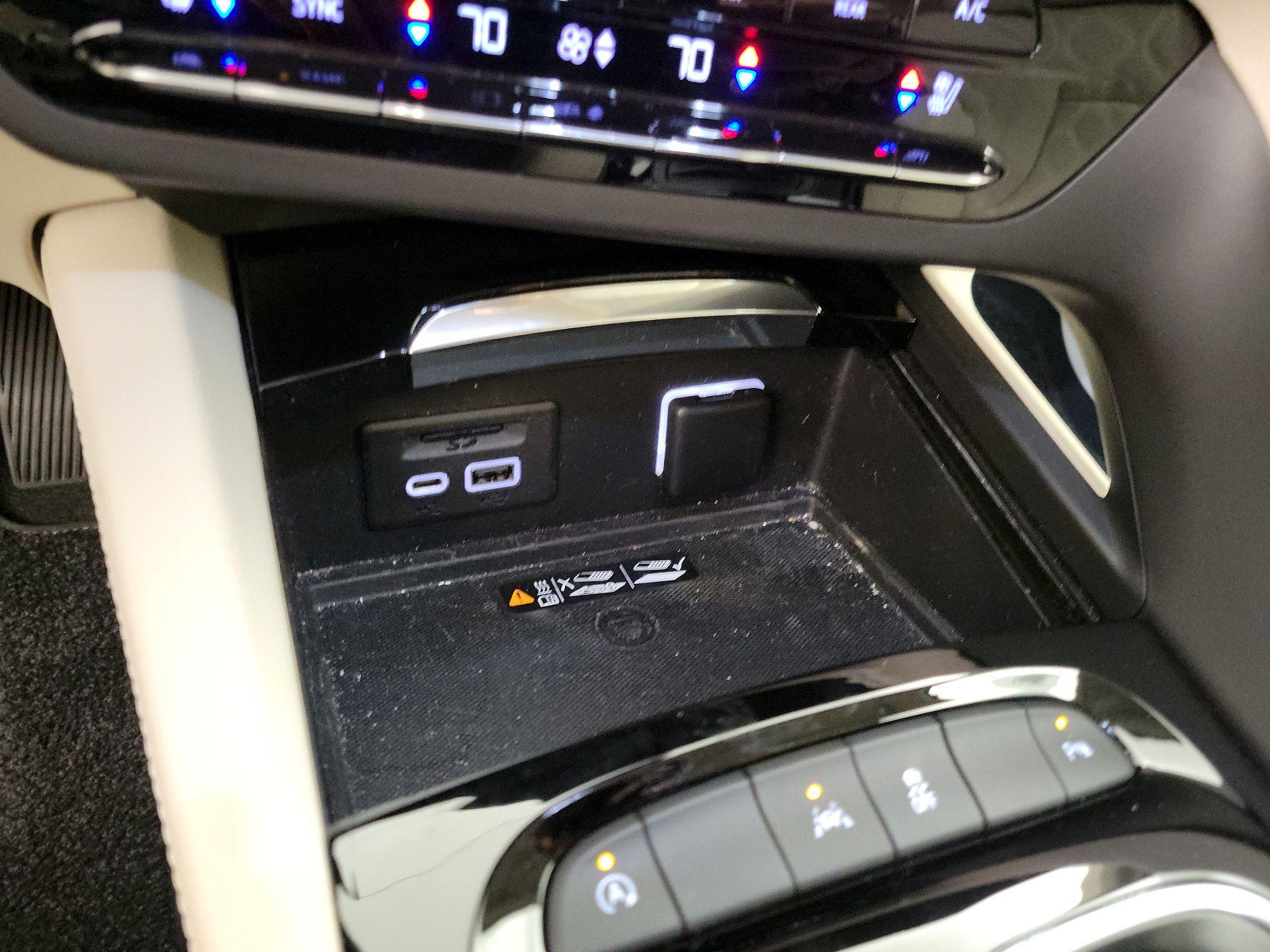 Thumbnail: 2022 Buick Envision - 18