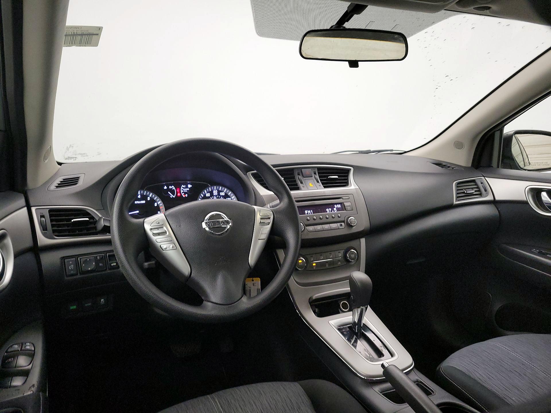 Thumbnail: 2014 Nissan Sentra - 9