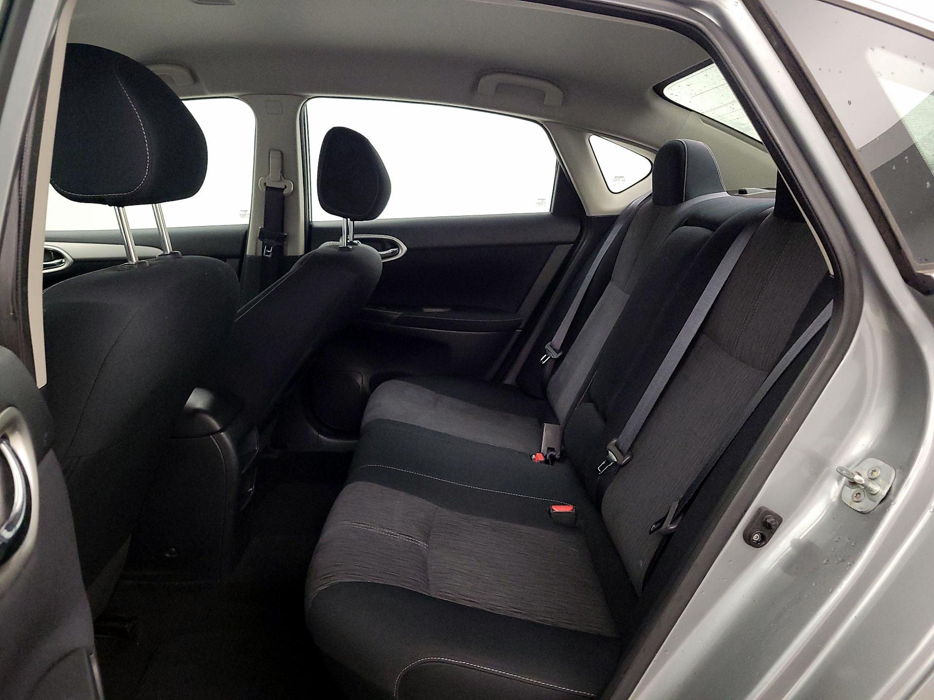 Thumbnail: 2014 Nissan Sentra - 18