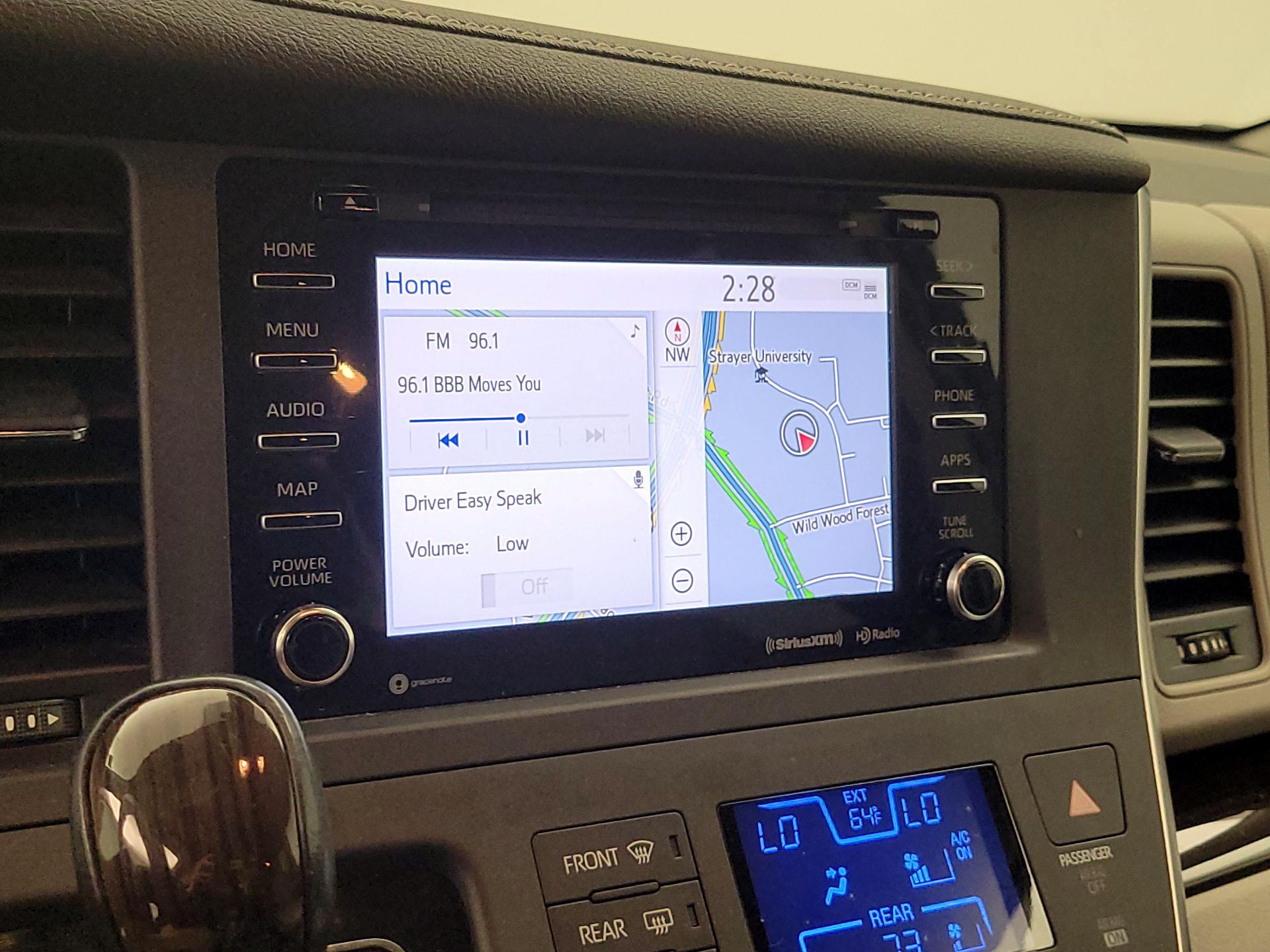 Thumbnail: 2018 Toyota Sienna - 15