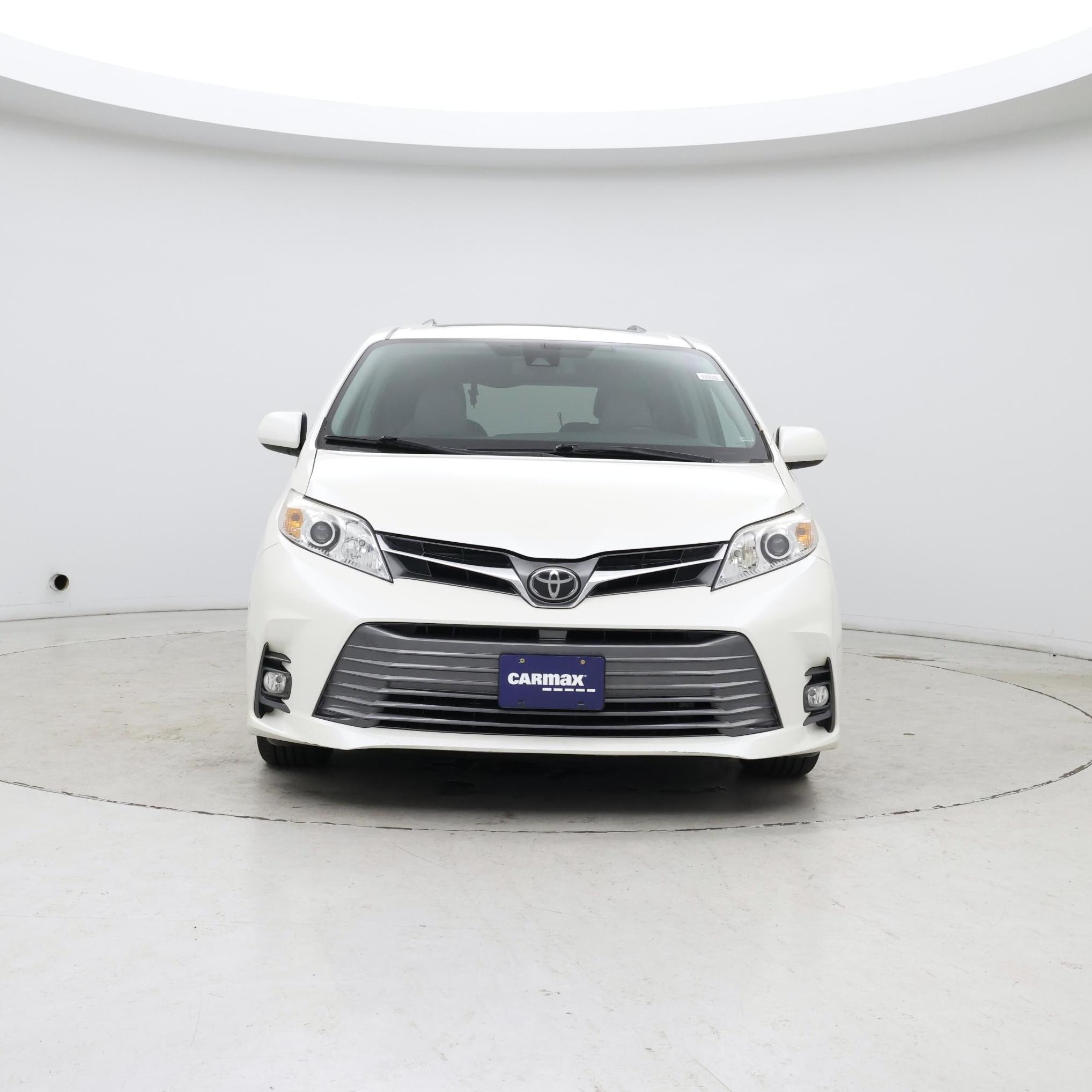 Thumbnail: 2018 Toyota Sienna - 5