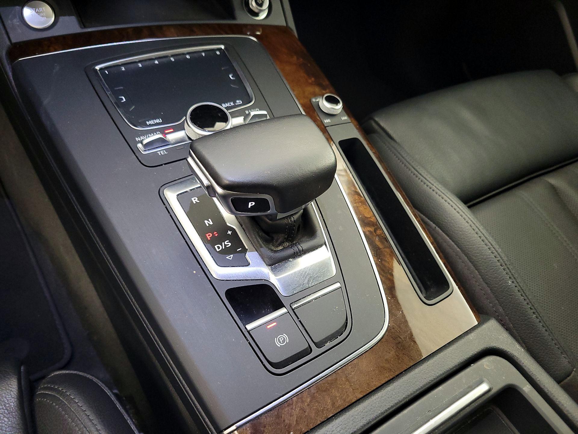 Thumbnail: 2018 Audi Q5 - 17