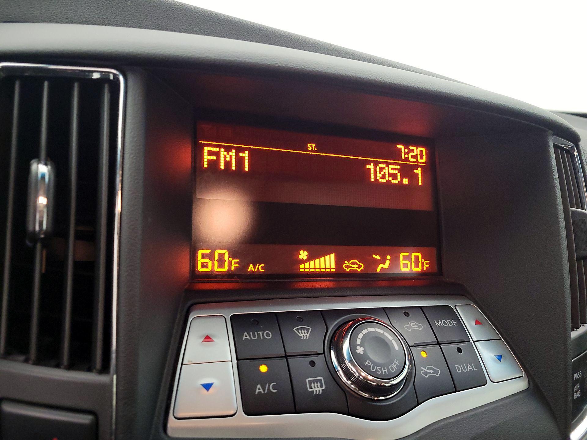 Thumbnail: 2014 Nissan Maxima - 14