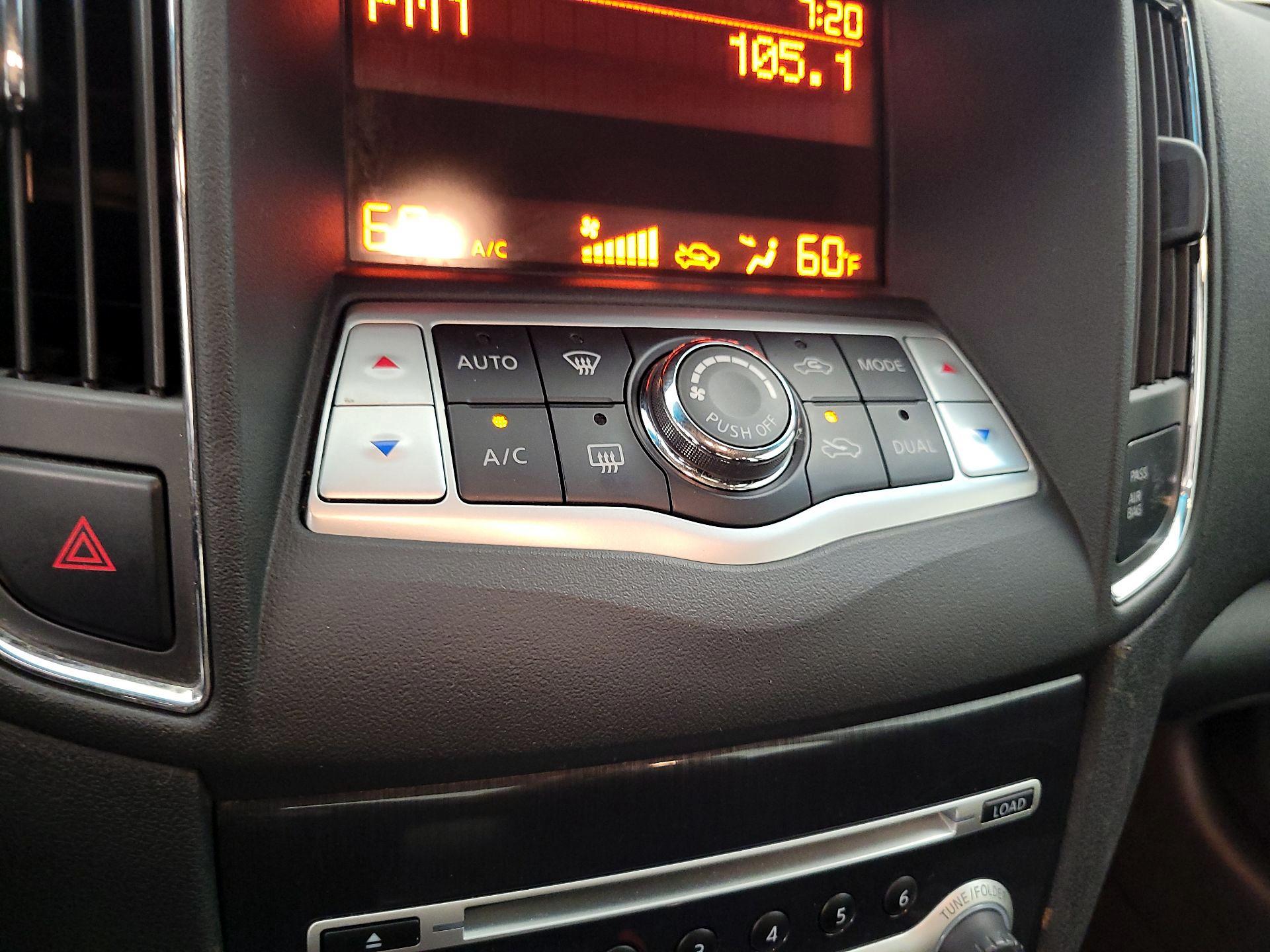 Thumbnail: 2014 Nissan Maxima - 15