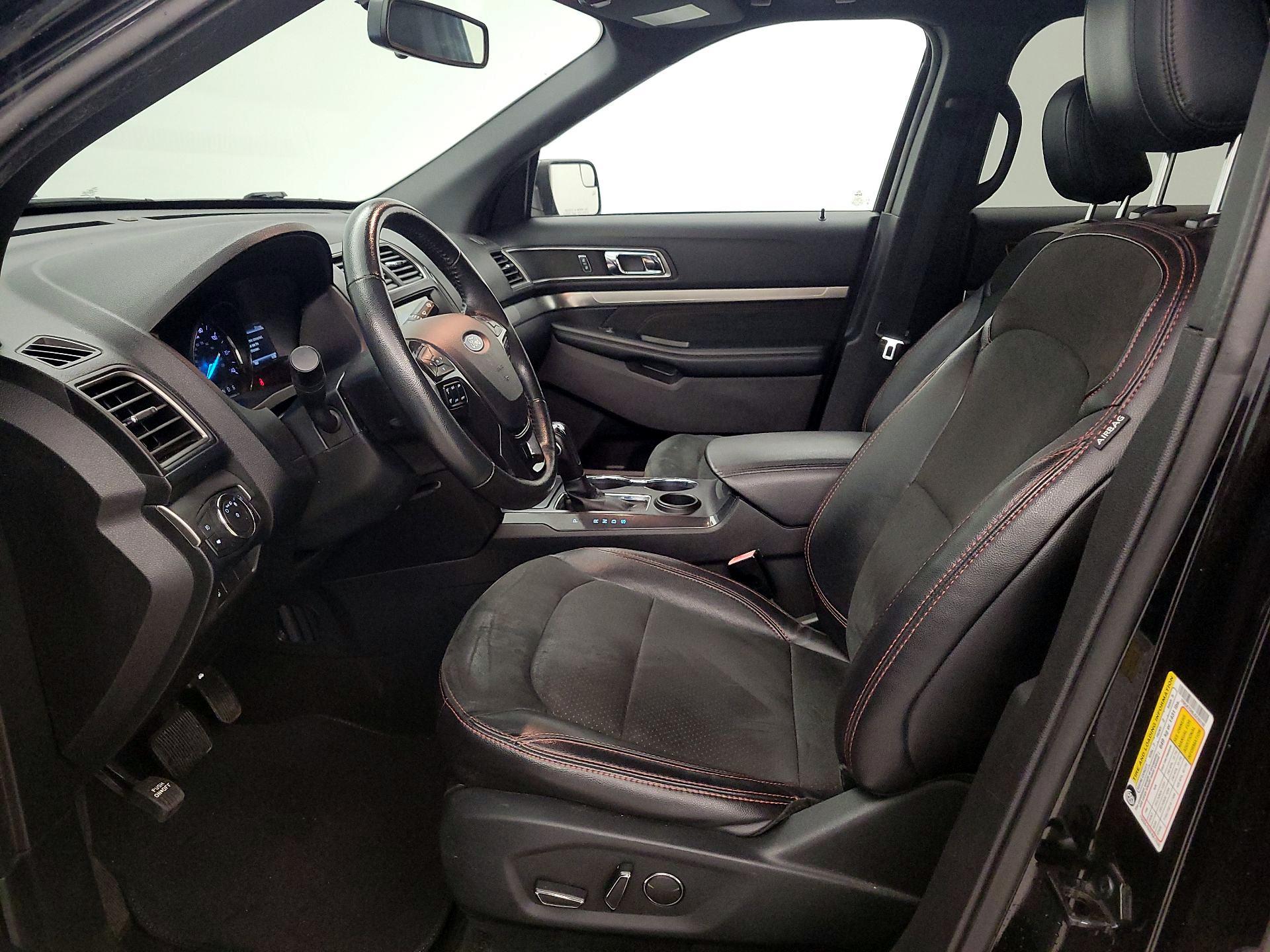 Thumbnail: 2018 Ford Explorer - 11