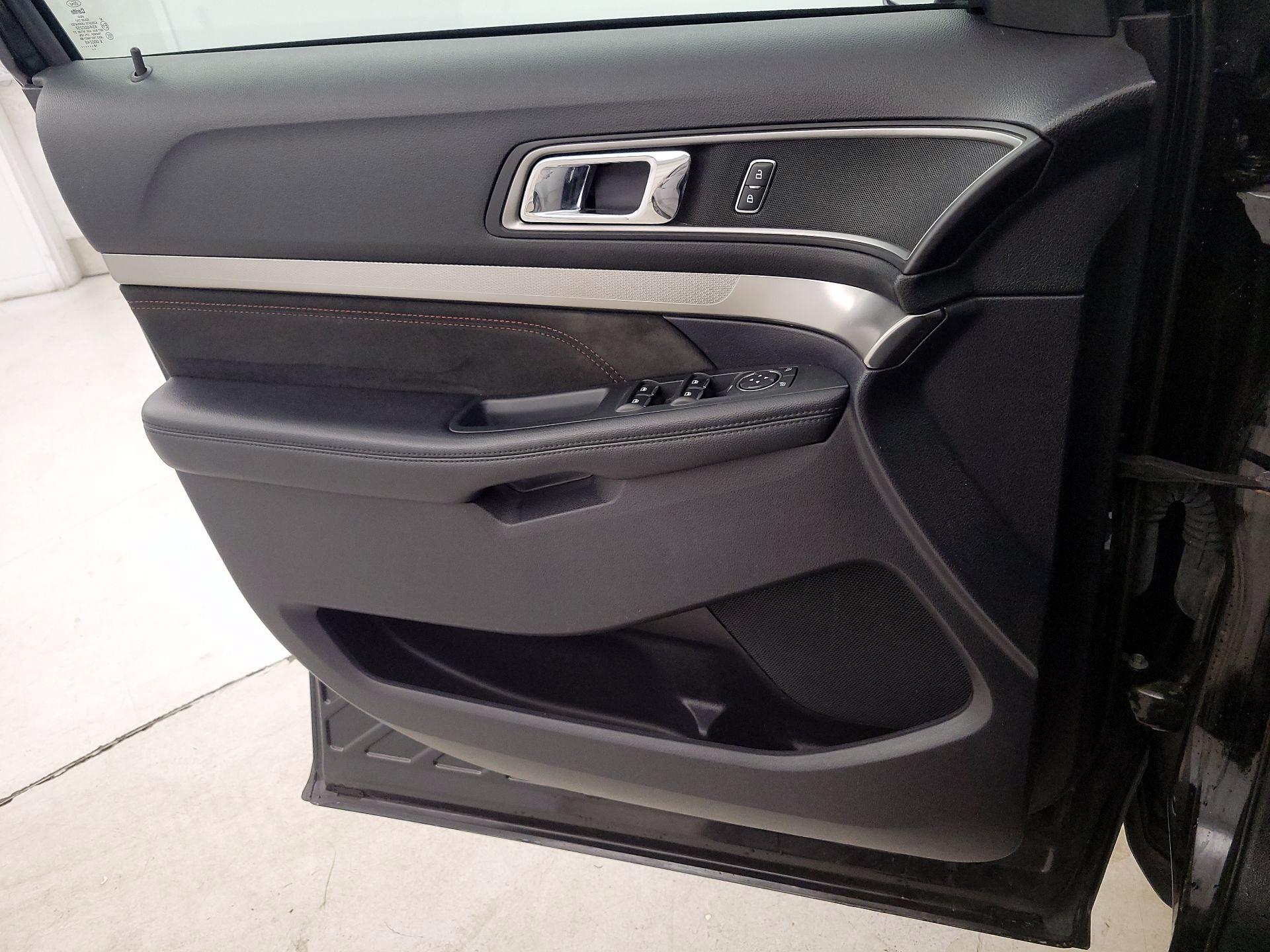 Thumbnail: 2018 Ford Explorer - 12