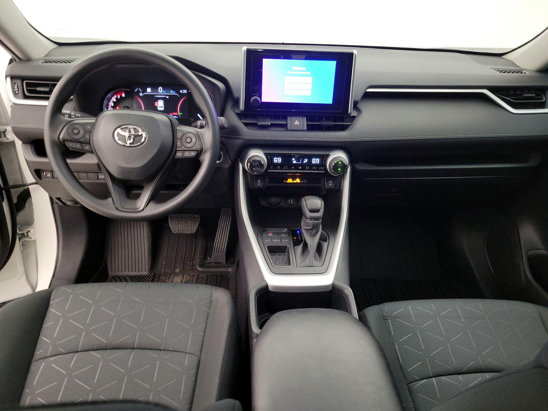 Thumbnail: 2025 Toyota RAV4 - 9