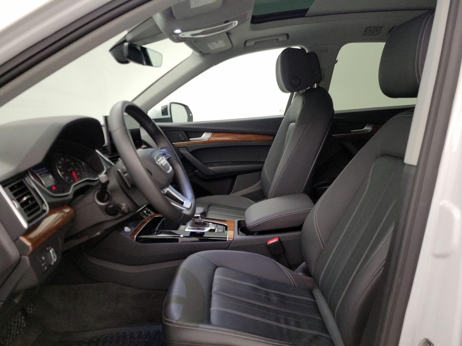 Thumbnail: 2023 Audi Q5 - 11