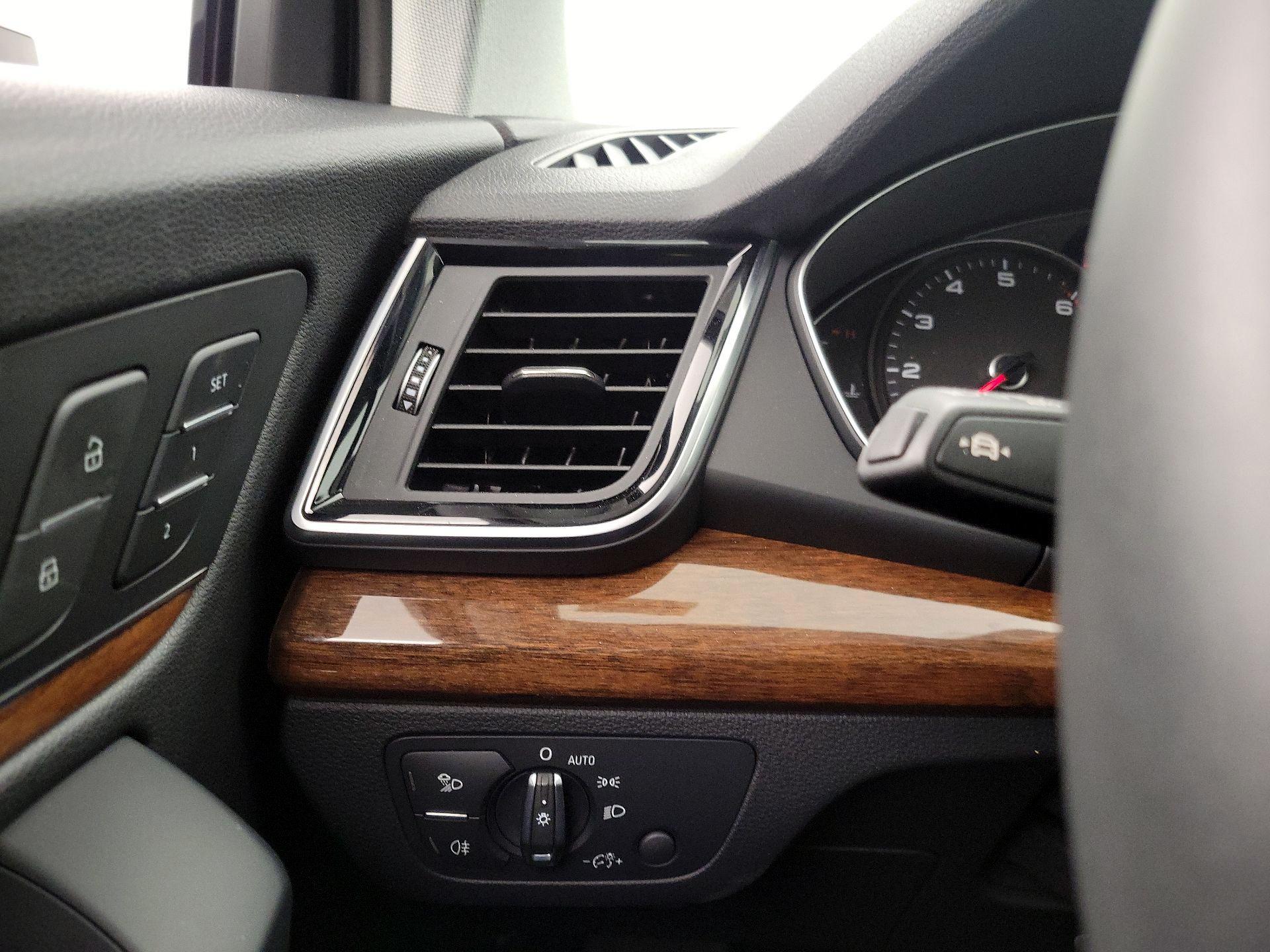 Thumbnail: 2023 Audi Q5 - 13