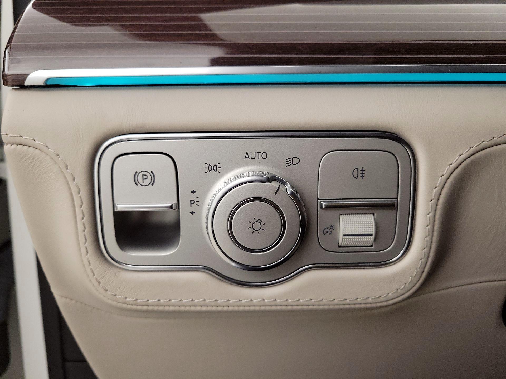 Thumbnail: 2021 Mercedes-Benz GL-Class - 13