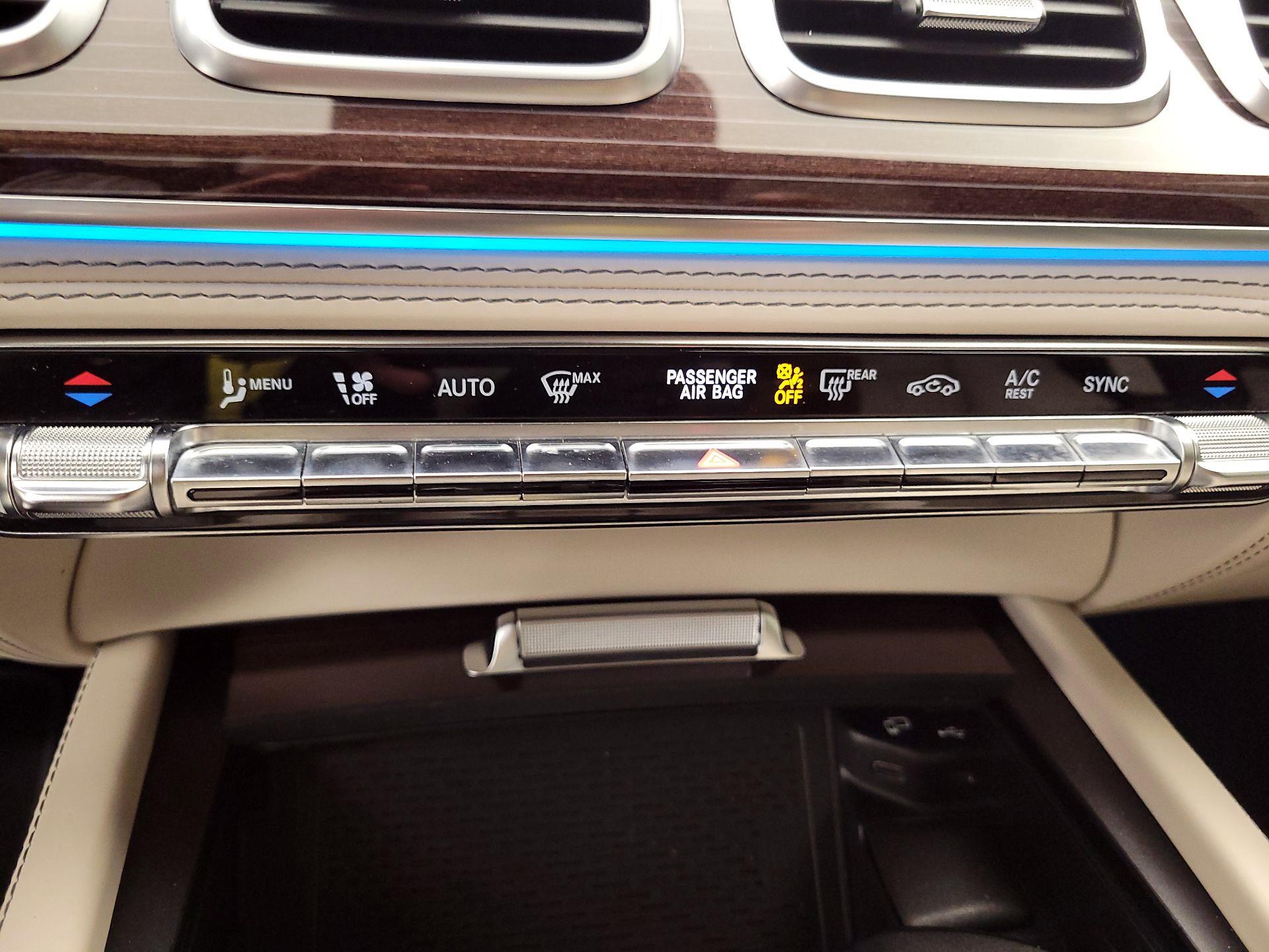 Thumbnail: 2021 Mercedes-Benz GL-Class - 17