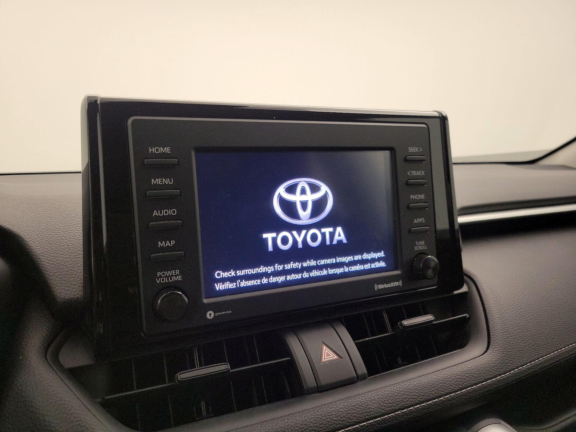 Thumbnail: 2021 Toyota RAV4 - 15