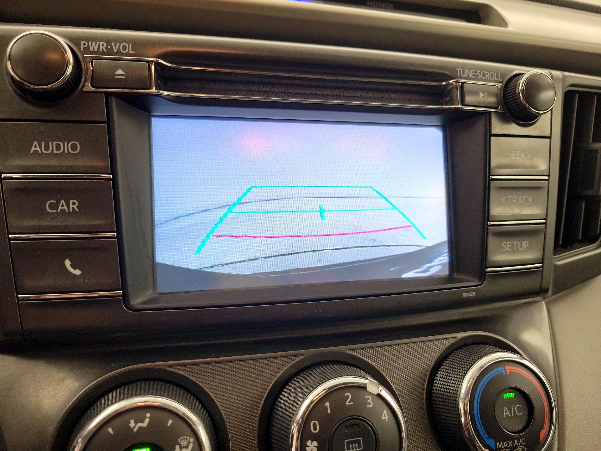 Thumbnail: 2015 Toyota RAV4 - 14