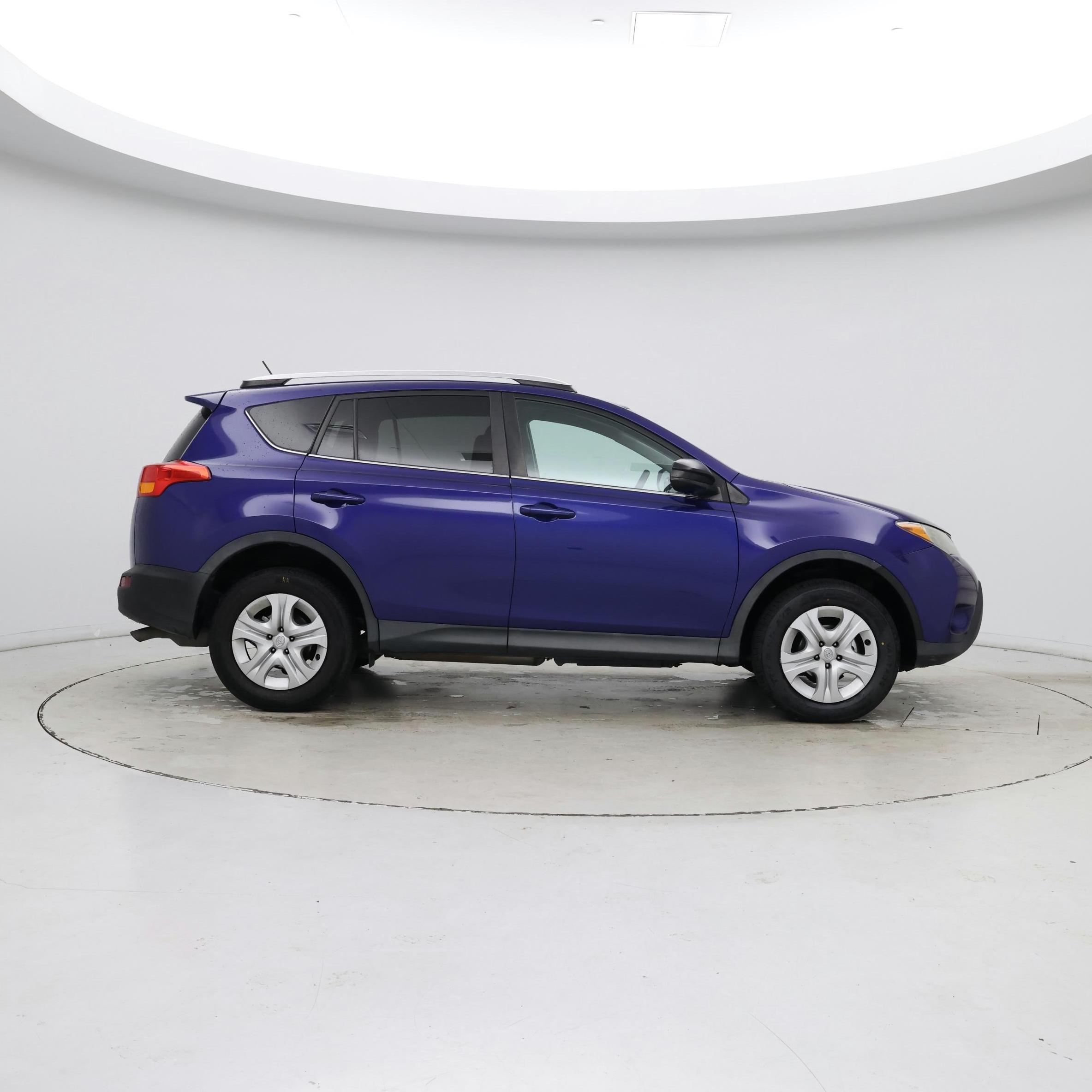 Thumbnail: 2015 Toyota RAV4 - 7