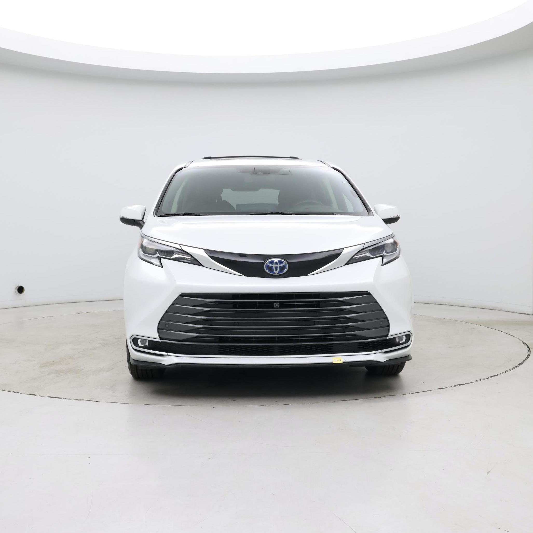 Thumbnail: 2022 Toyota Sienna - 5