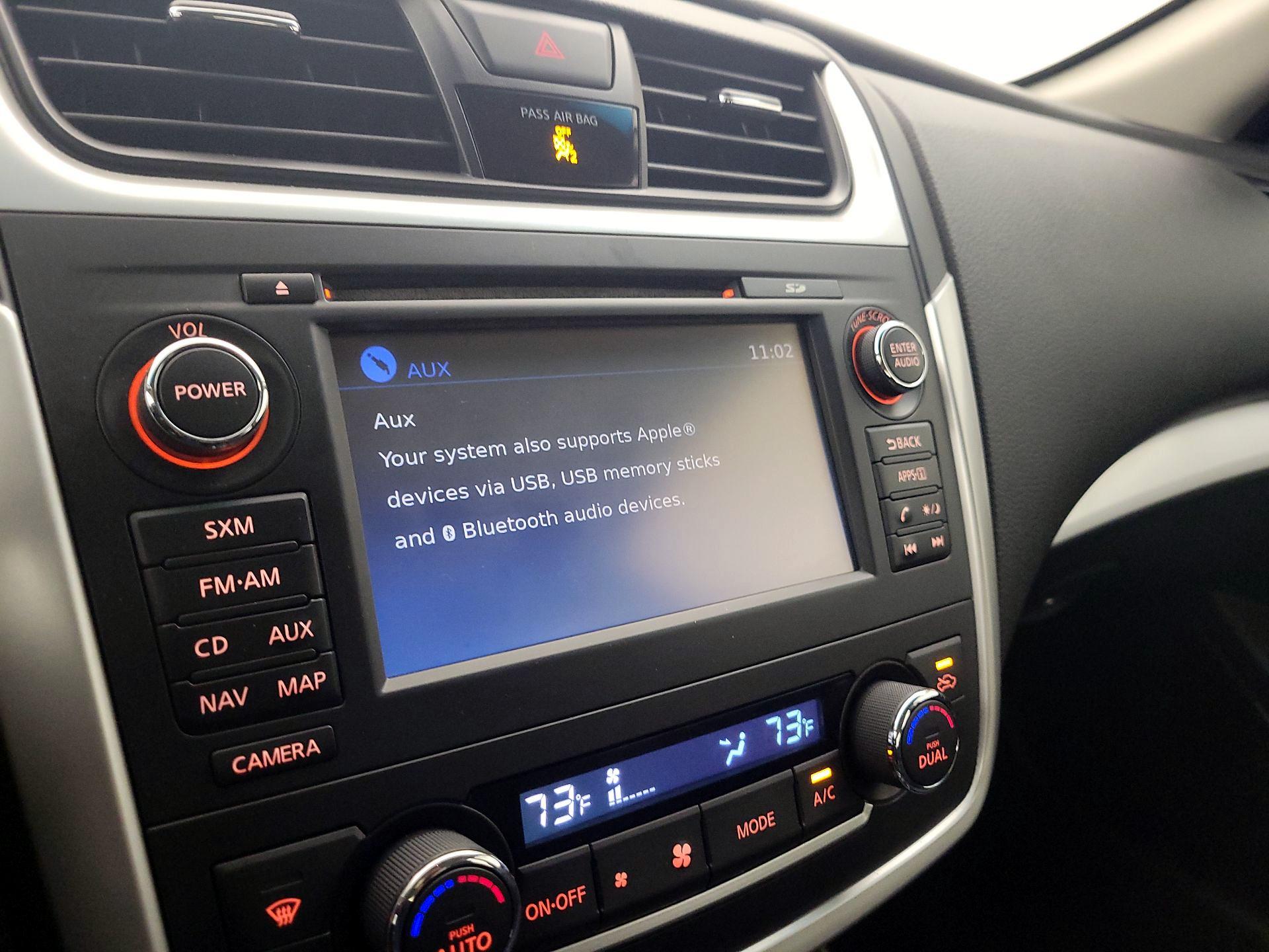 Thumbnail: 2016 Nissan Altima - 15