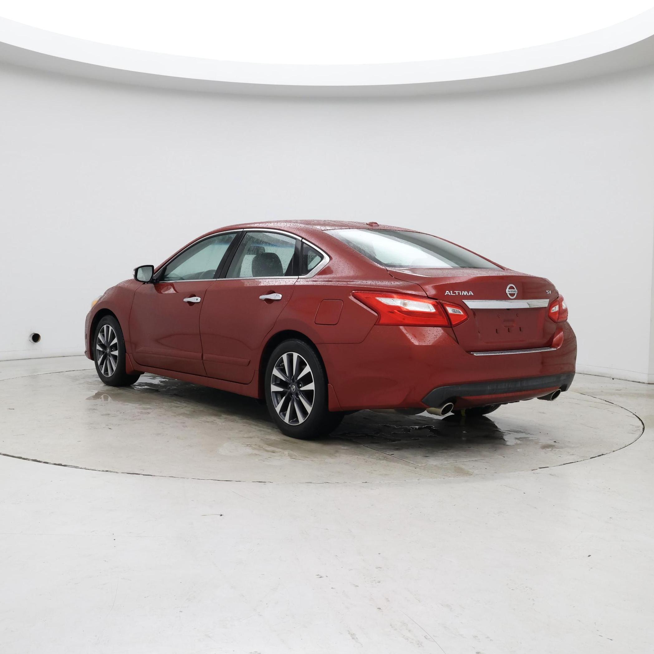 Thumbnail: 2016 Nissan Altima - 2