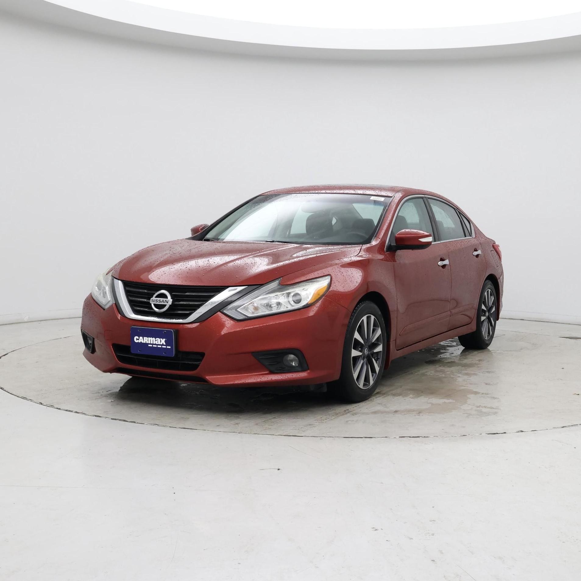 Thumbnail: 2016 Nissan Altima - 4