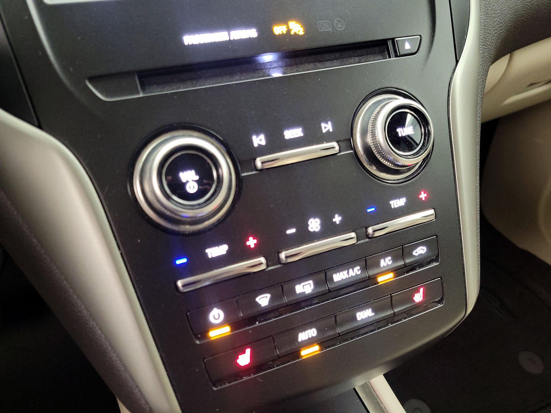 Thumbnail: 2017 Lincoln MKC - 16