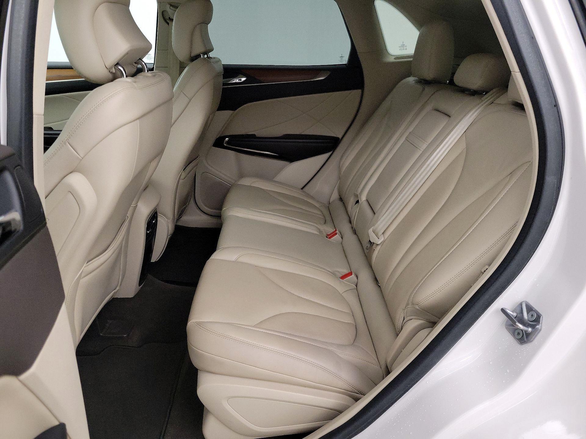 Thumbnail: 2017 Lincoln MKC - 19