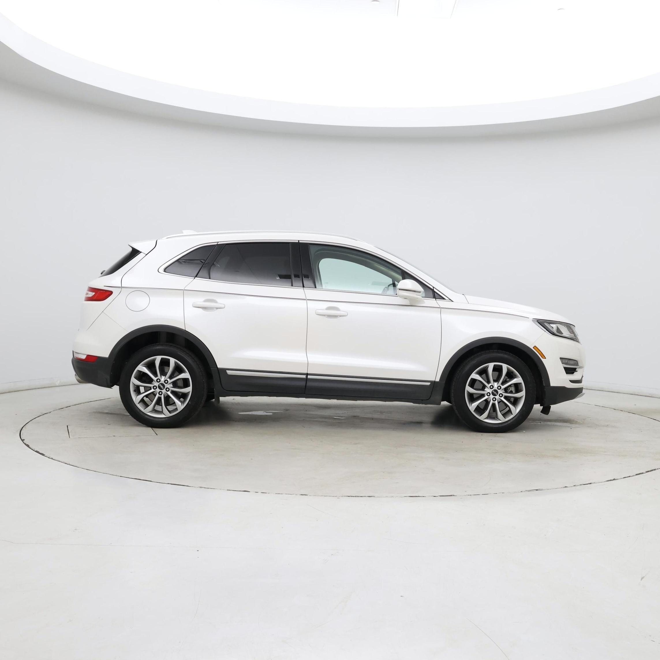 Thumbnail: 2017 Lincoln MKC - 7