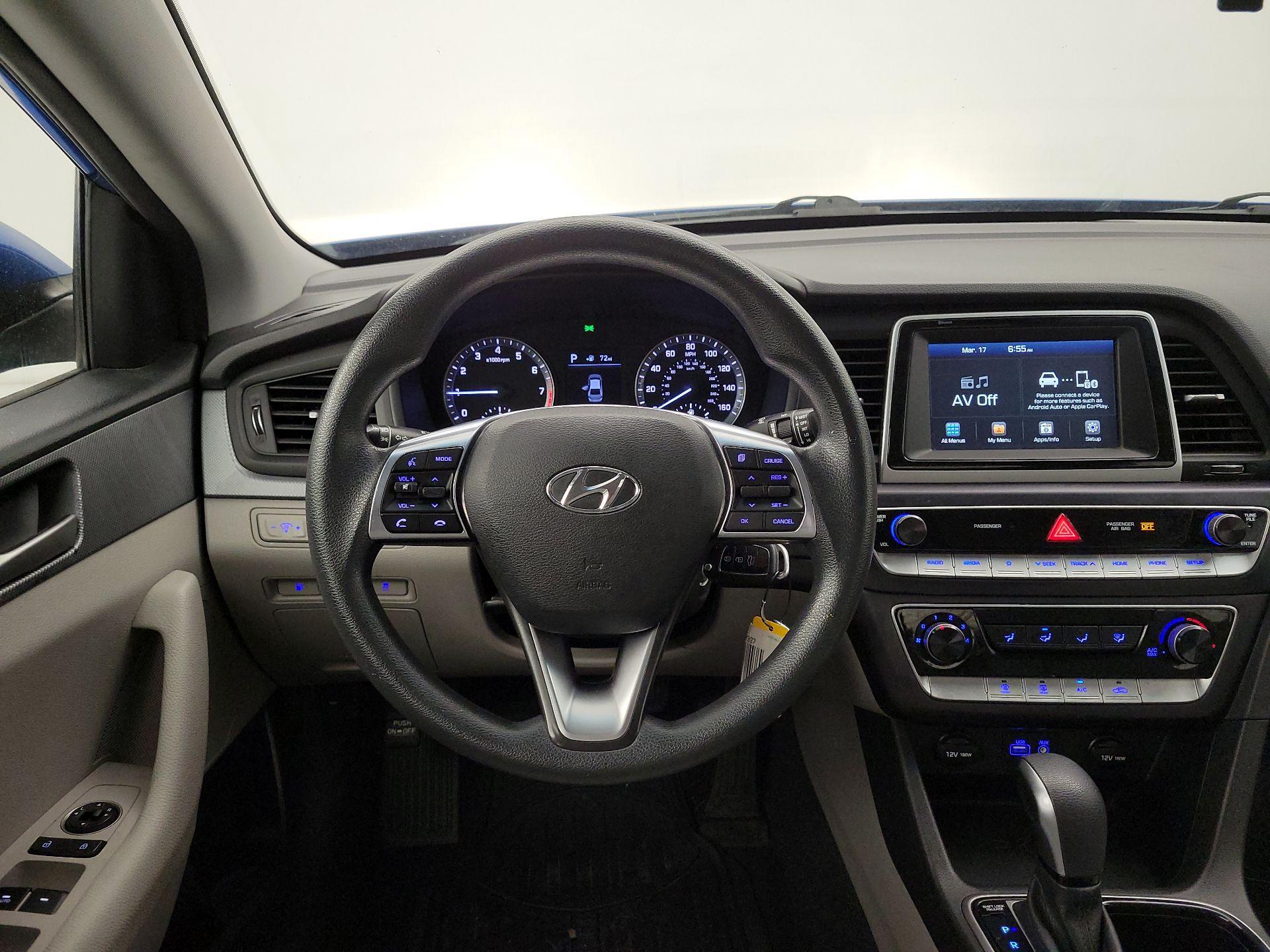 Thumbnail: 2018 Hyundai Sonata - 10