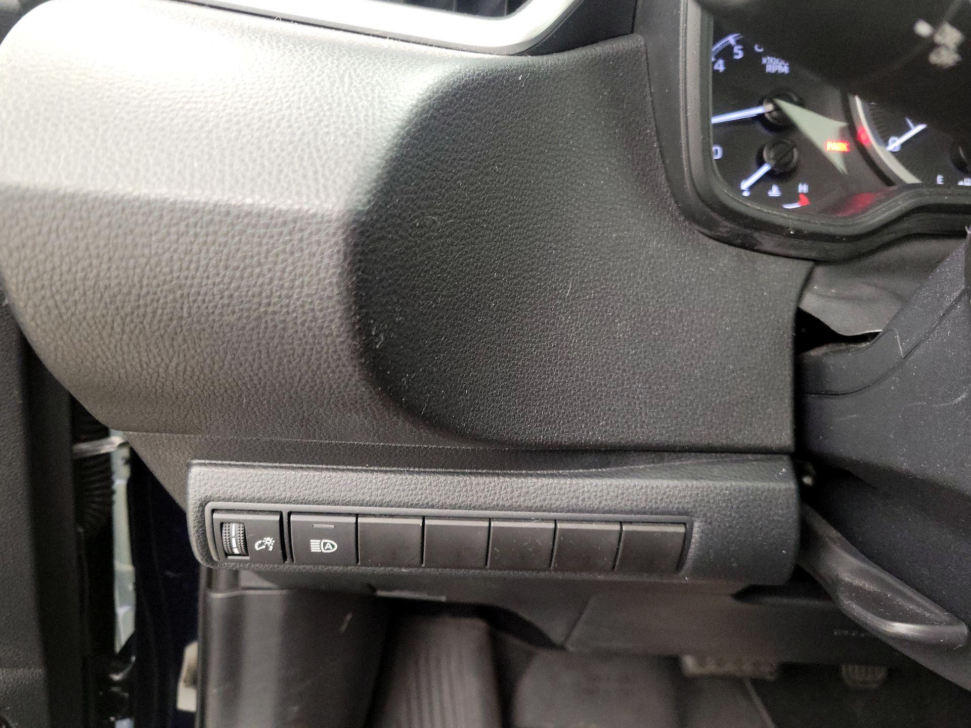 Thumbnail: 2022 Toyota Corolla - 13