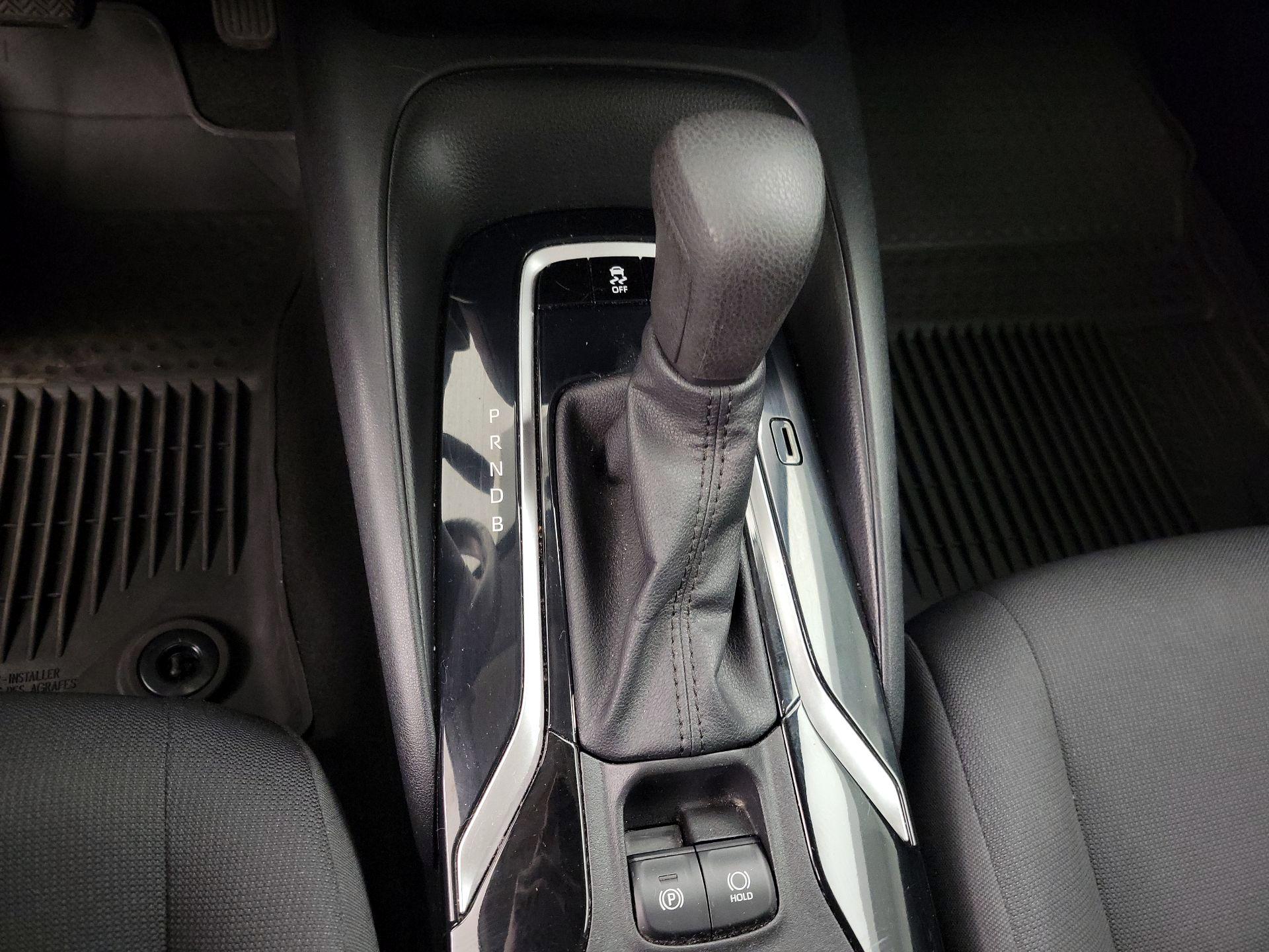 Thumbnail: 2022 Toyota Corolla - 17