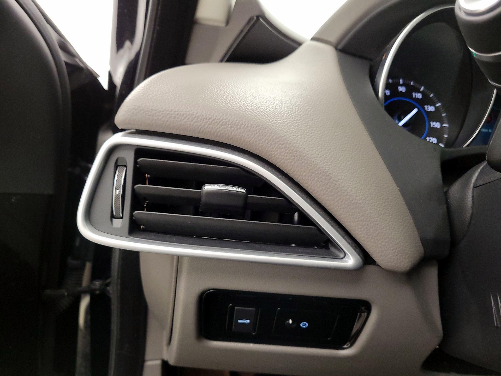 Thumbnail: 2017 Jaguar XE - 13