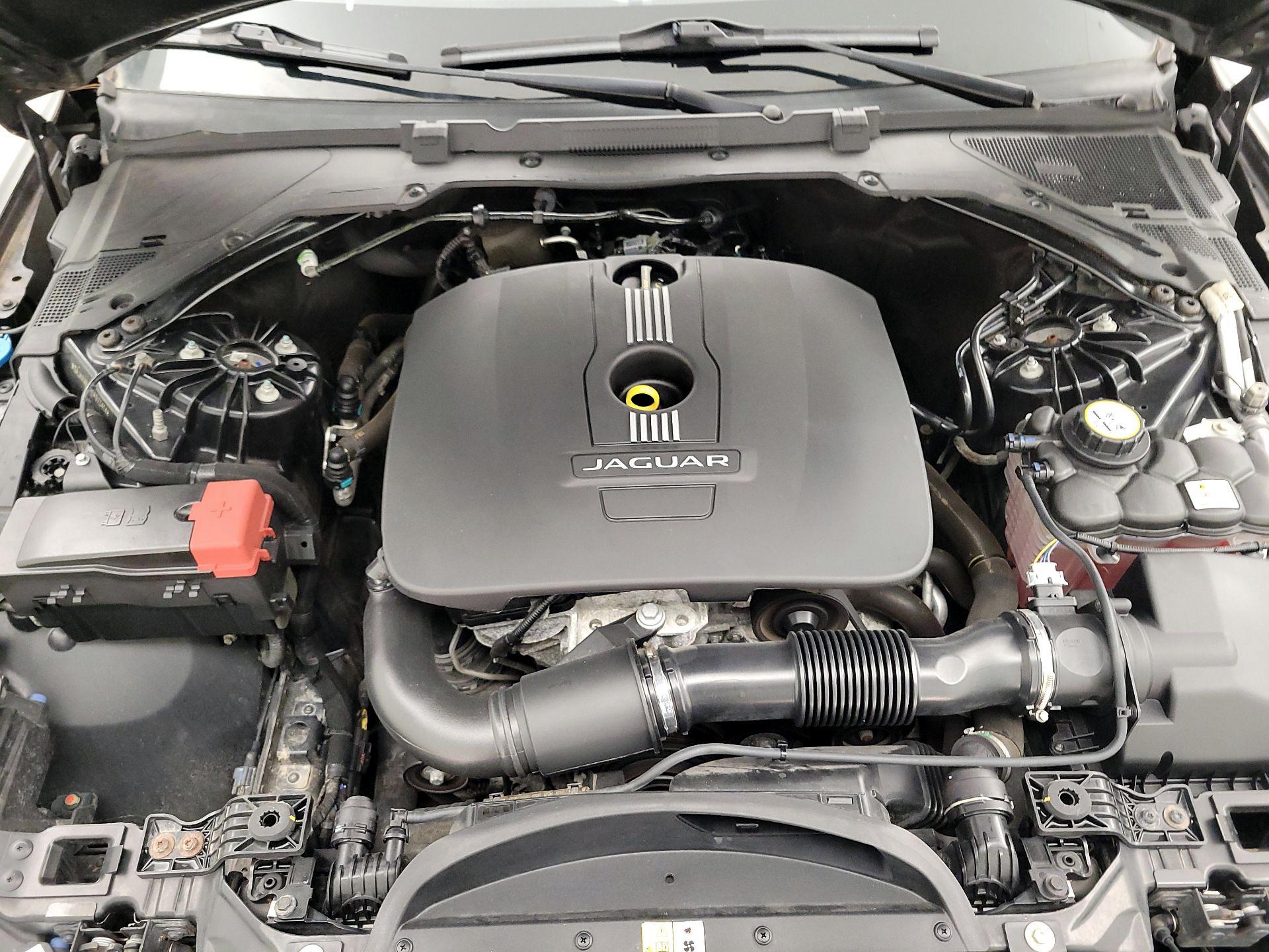 Thumbnail: 2017 Jaguar XE - 20