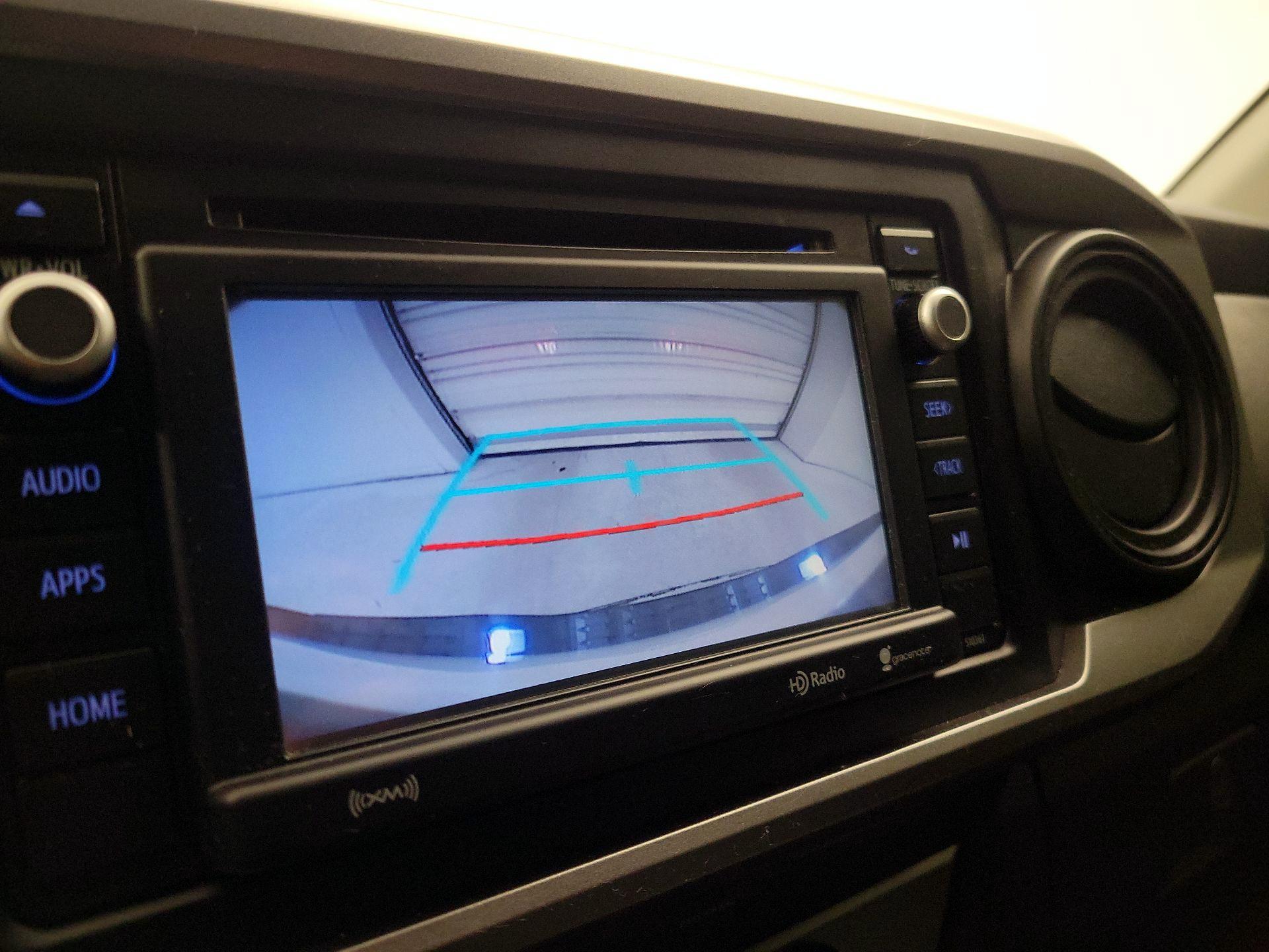 Thumbnail: 2019 Toyota Tacoma - 14