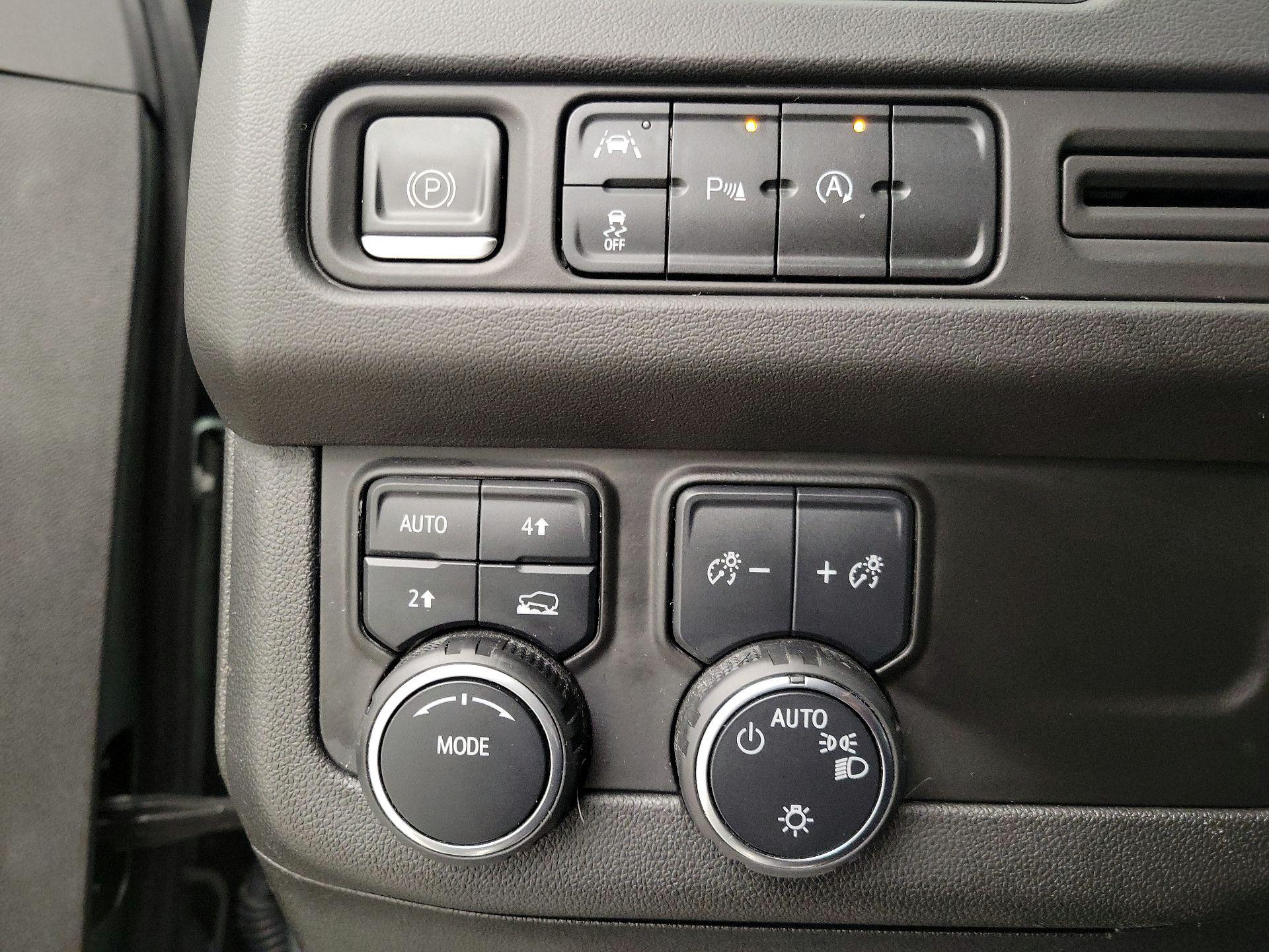 Thumbnail: 2023 Chevrolet Tahoe - 13