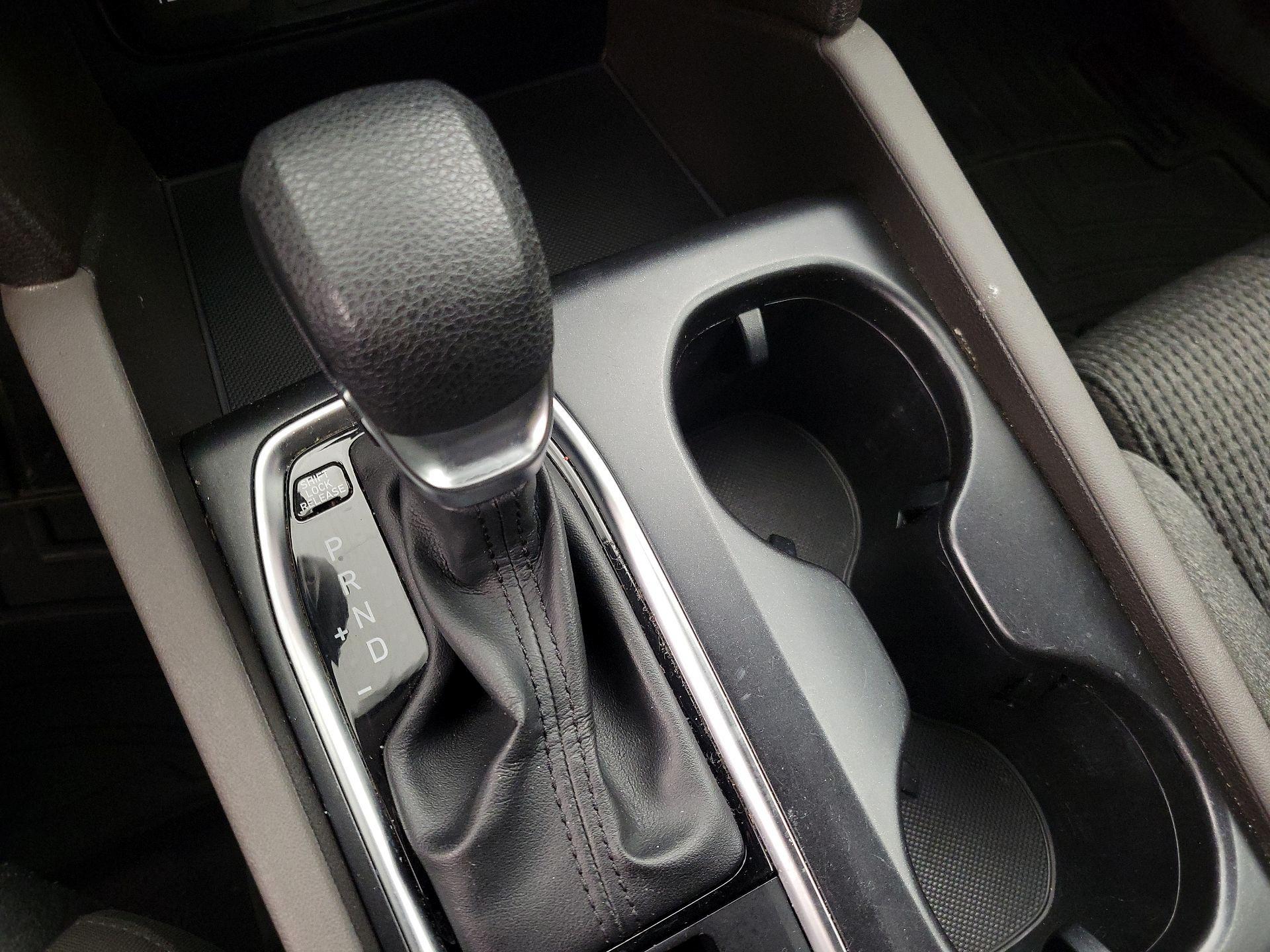 Thumbnail: 2019 Hyundai Santa Fe - 17