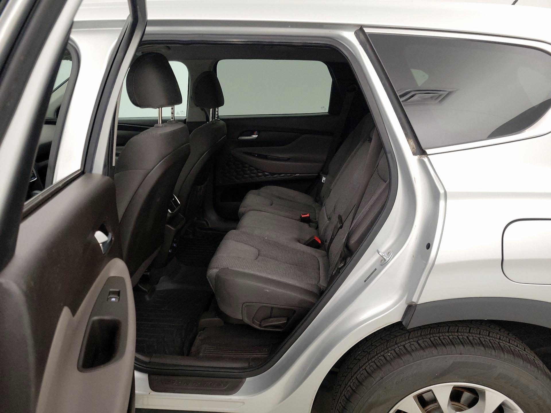 Thumbnail: 2019 Hyundai Santa Fe - 19