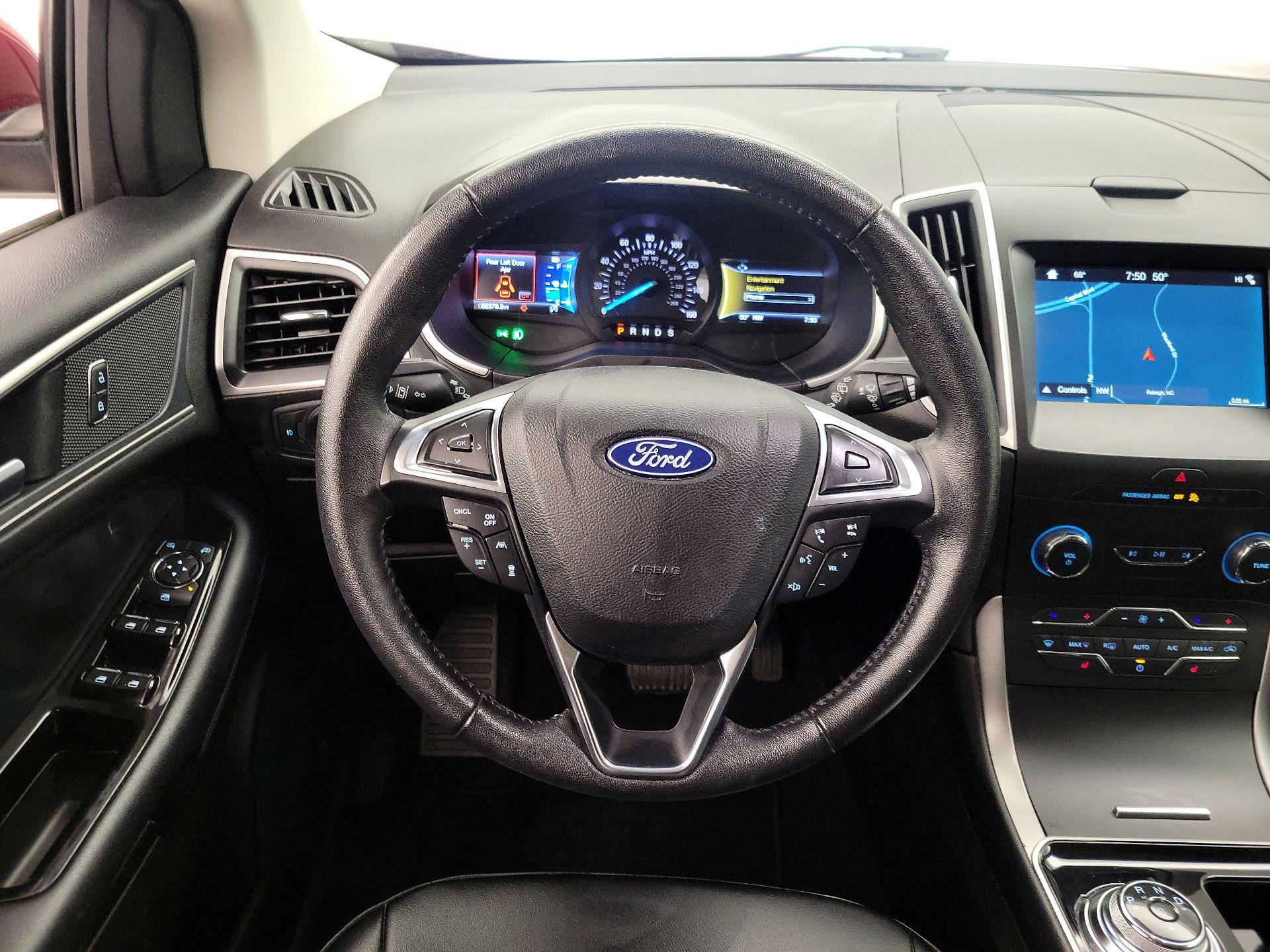 Thumbnail: 2019 Ford Edge - 10