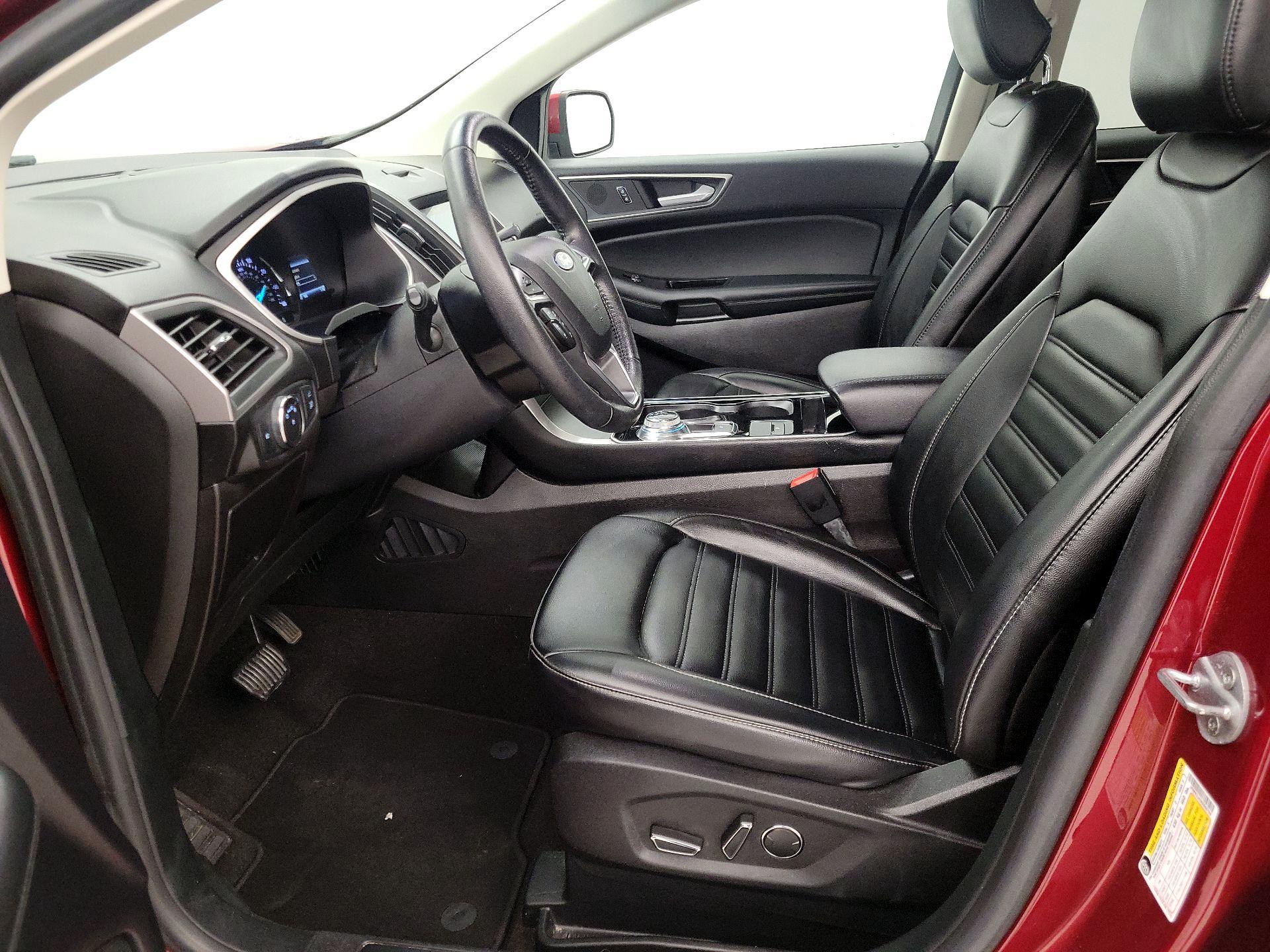 Thumbnail: 2019 Ford Edge - 11