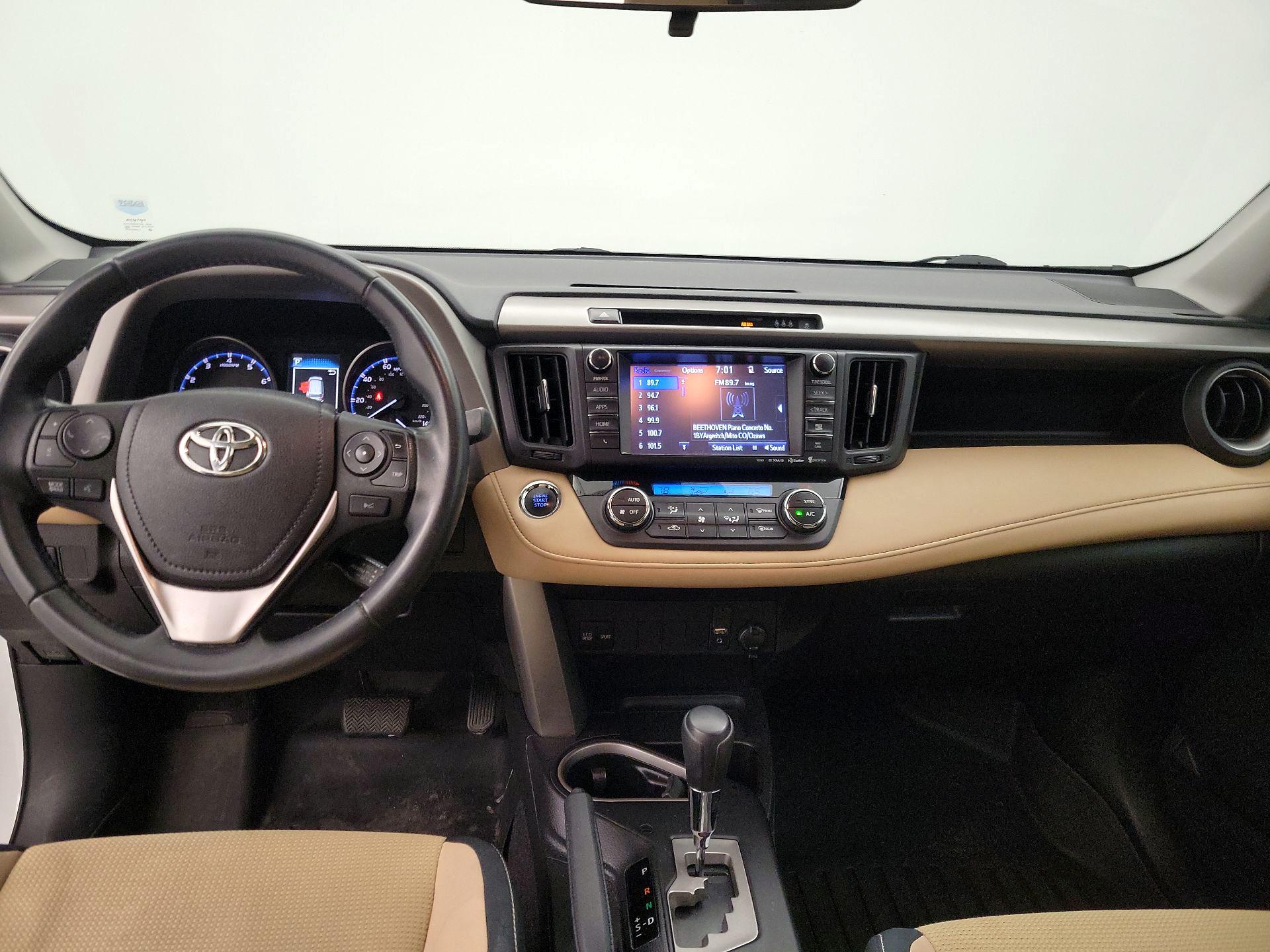 Thumbnail: 2017 Toyota RAV4 - 9