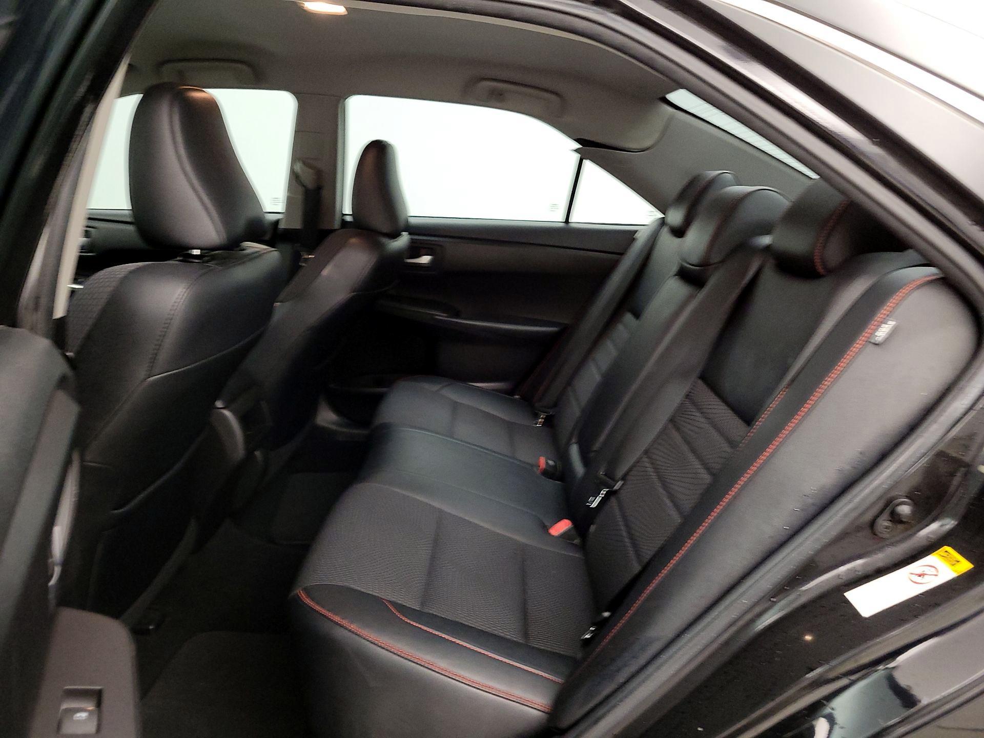 Thumbnail: 2016 Toyota Camry - 19