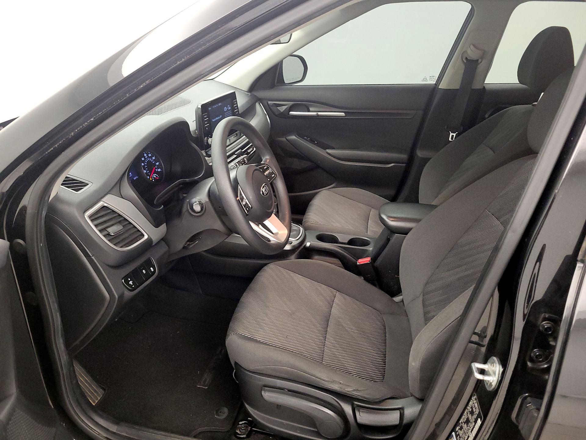 Thumbnail: 2021 Kia Seltos - 11