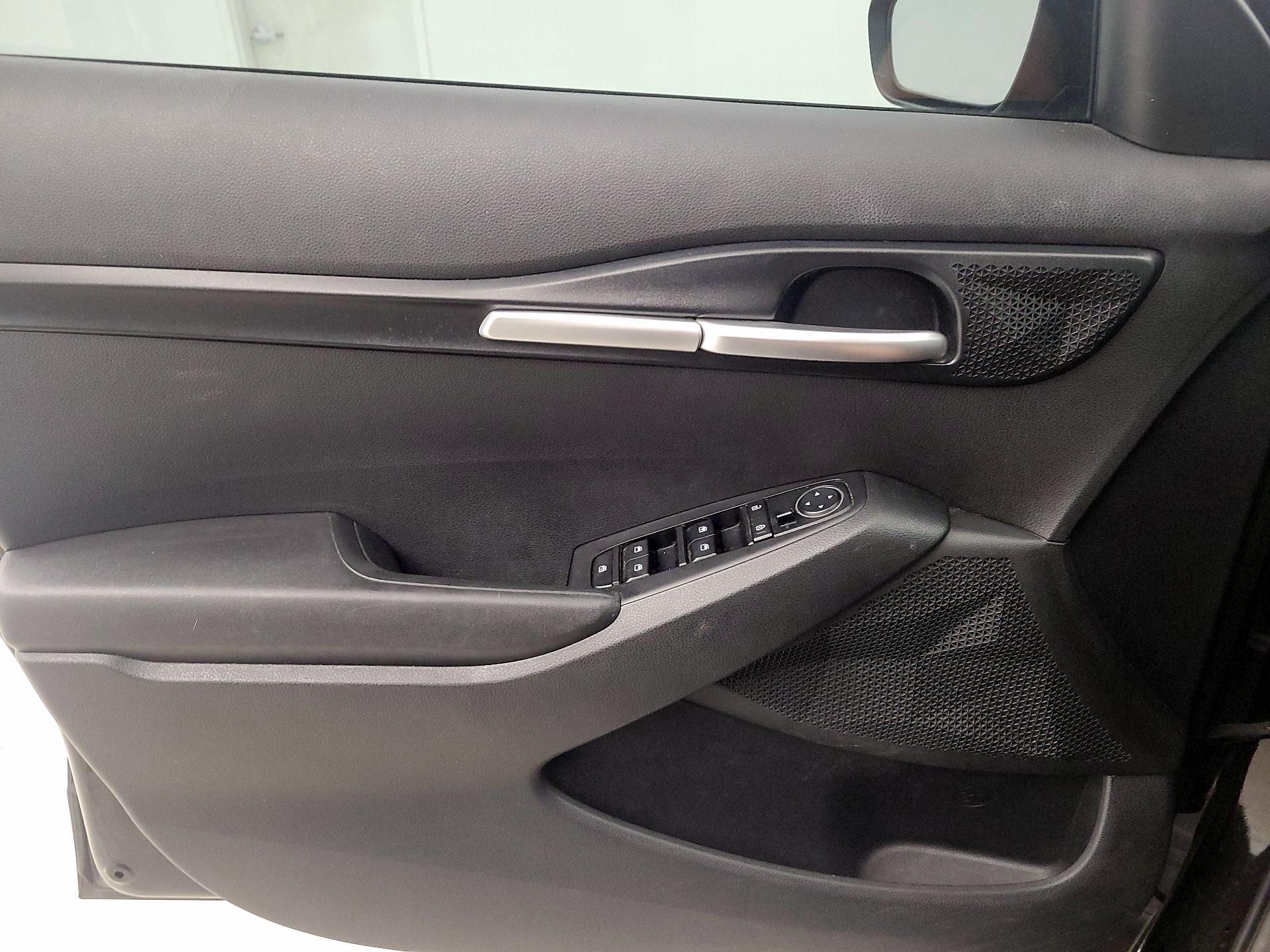 Thumbnail: 2021 Kia Seltos - 12