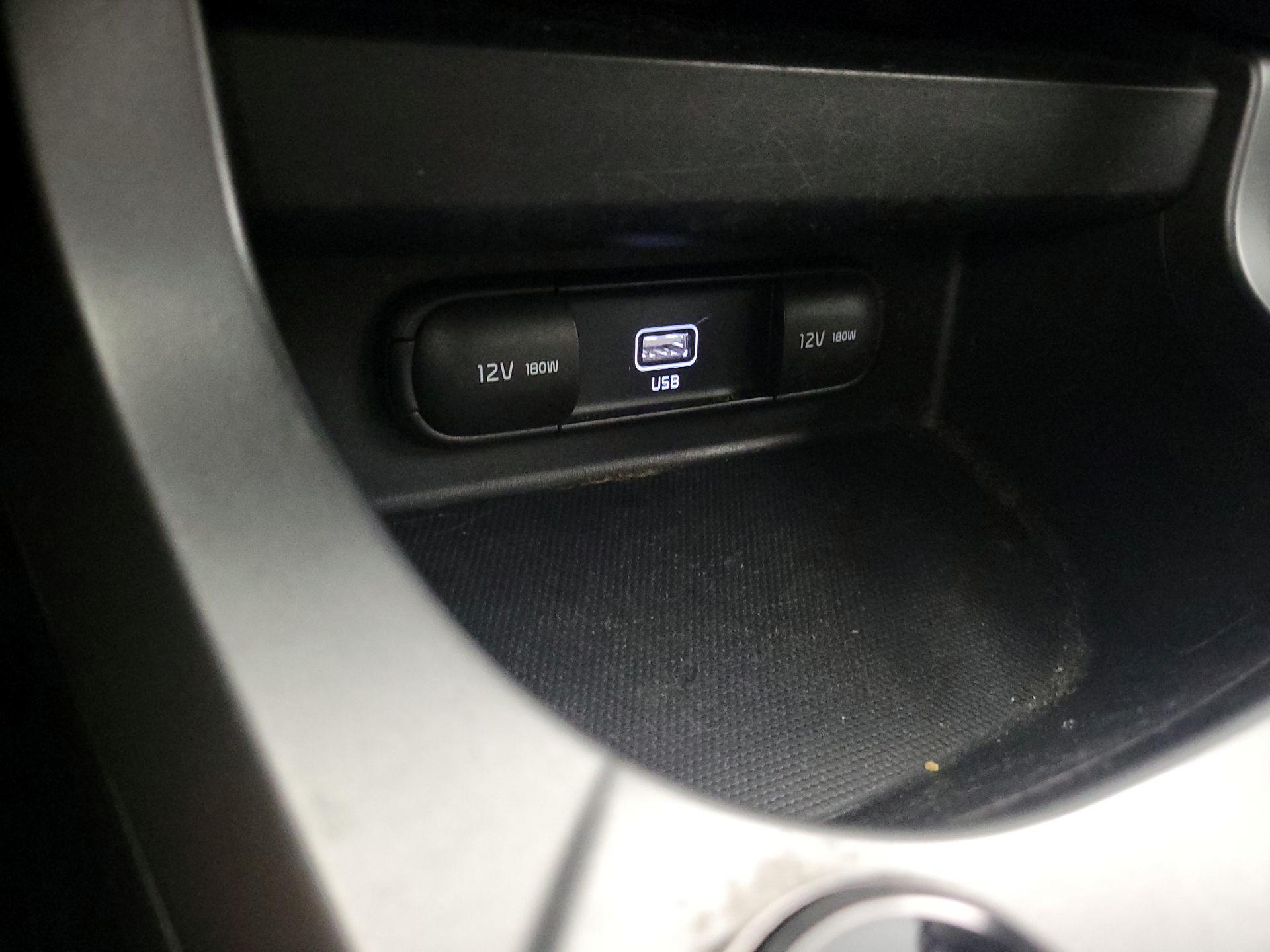 Thumbnail: 2021 Kia Seltos - 18