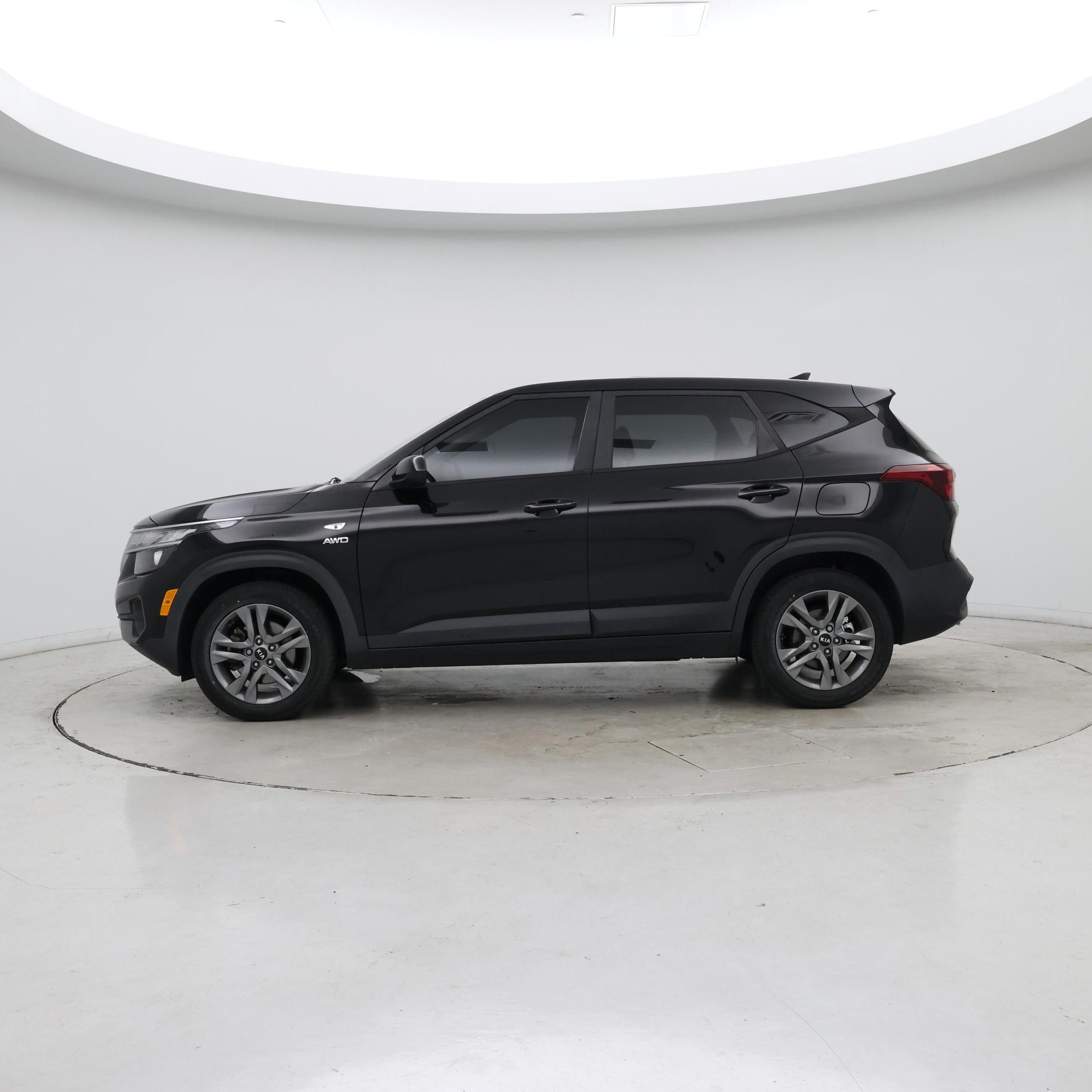 Thumbnail: 2021 Kia Seltos - 3