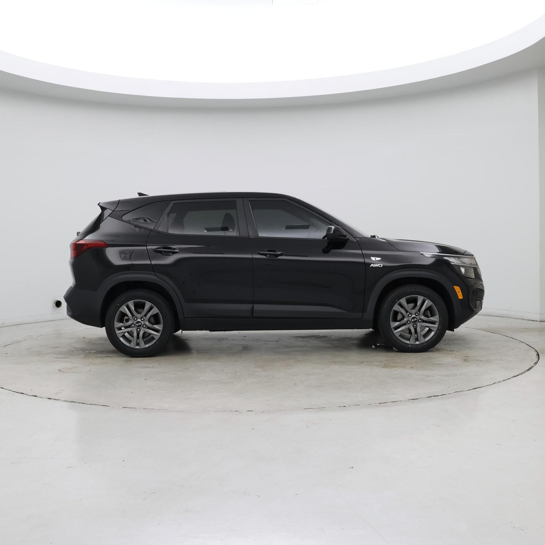 Thumbnail: 2021 Kia Seltos - 7