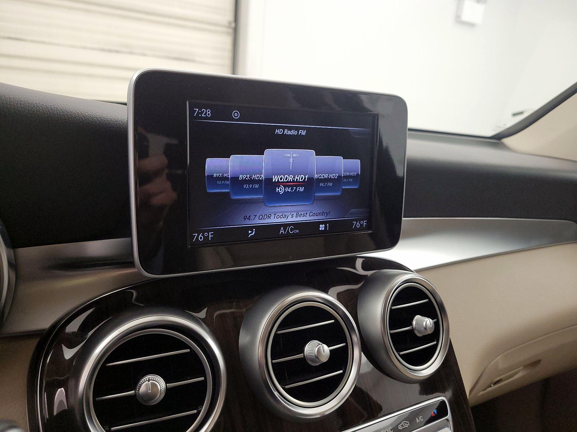 Thumbnail: 2018 Mercedes-Benz GLC - 15