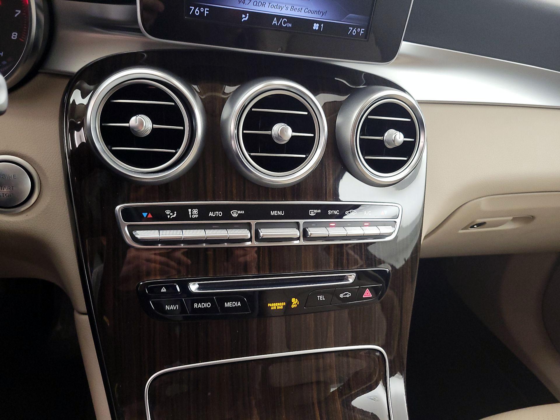 Thumbnail: 2018 Mercedes-Benz GLC - 16