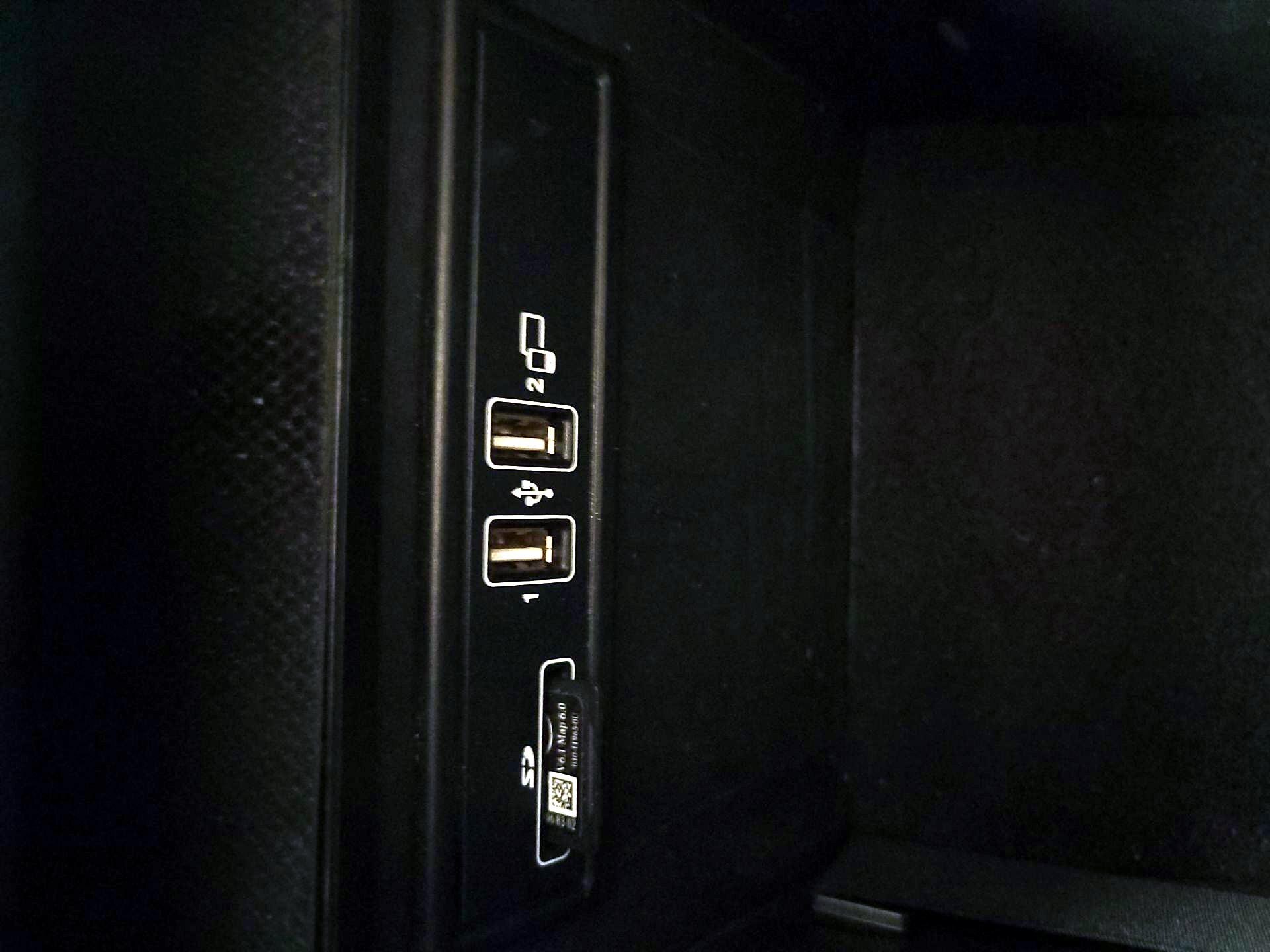 Thumbnail: 2018 Mercedes-Benz GLC - 18